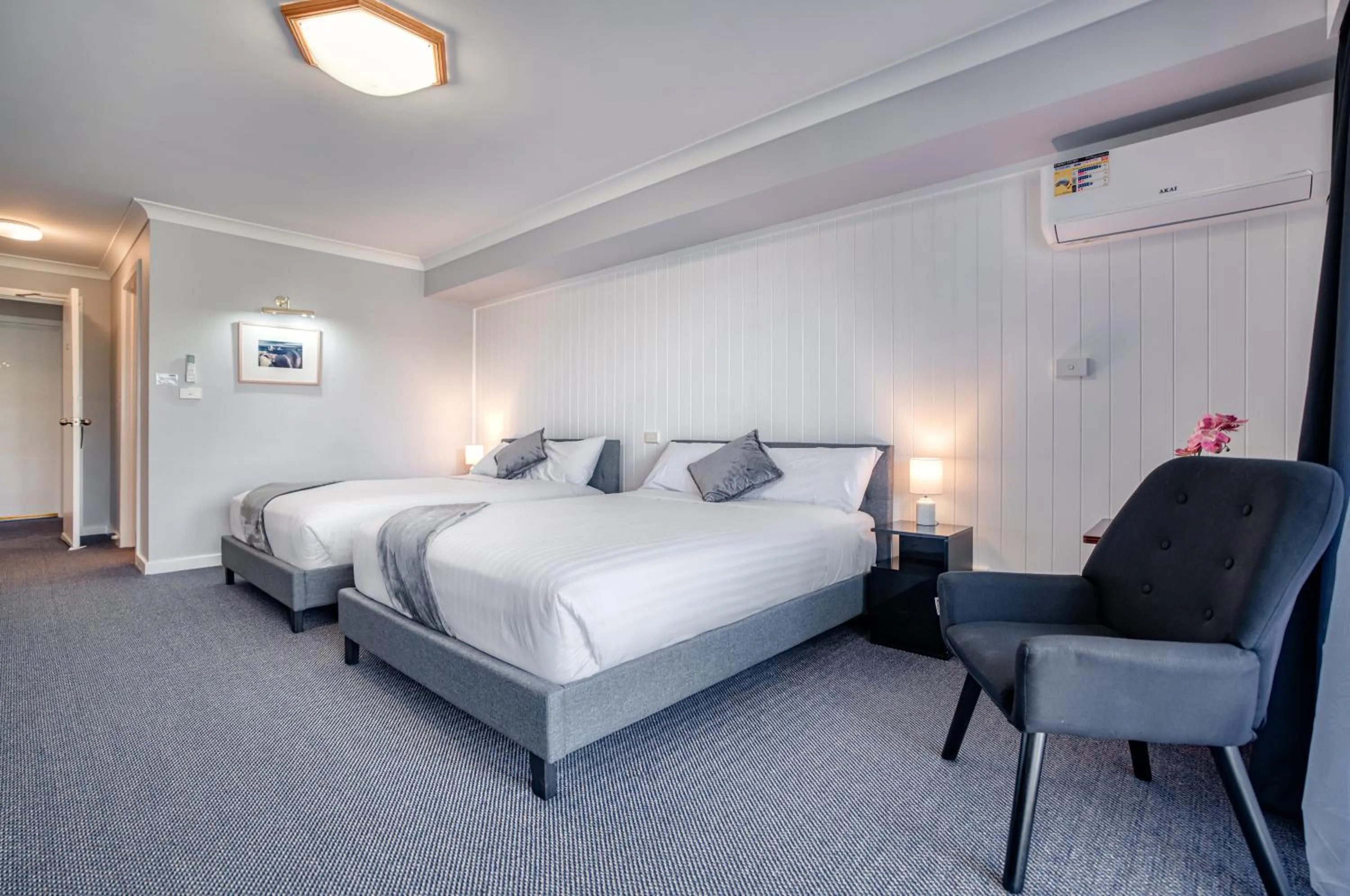 Bed in Panorama Hotel St Helens