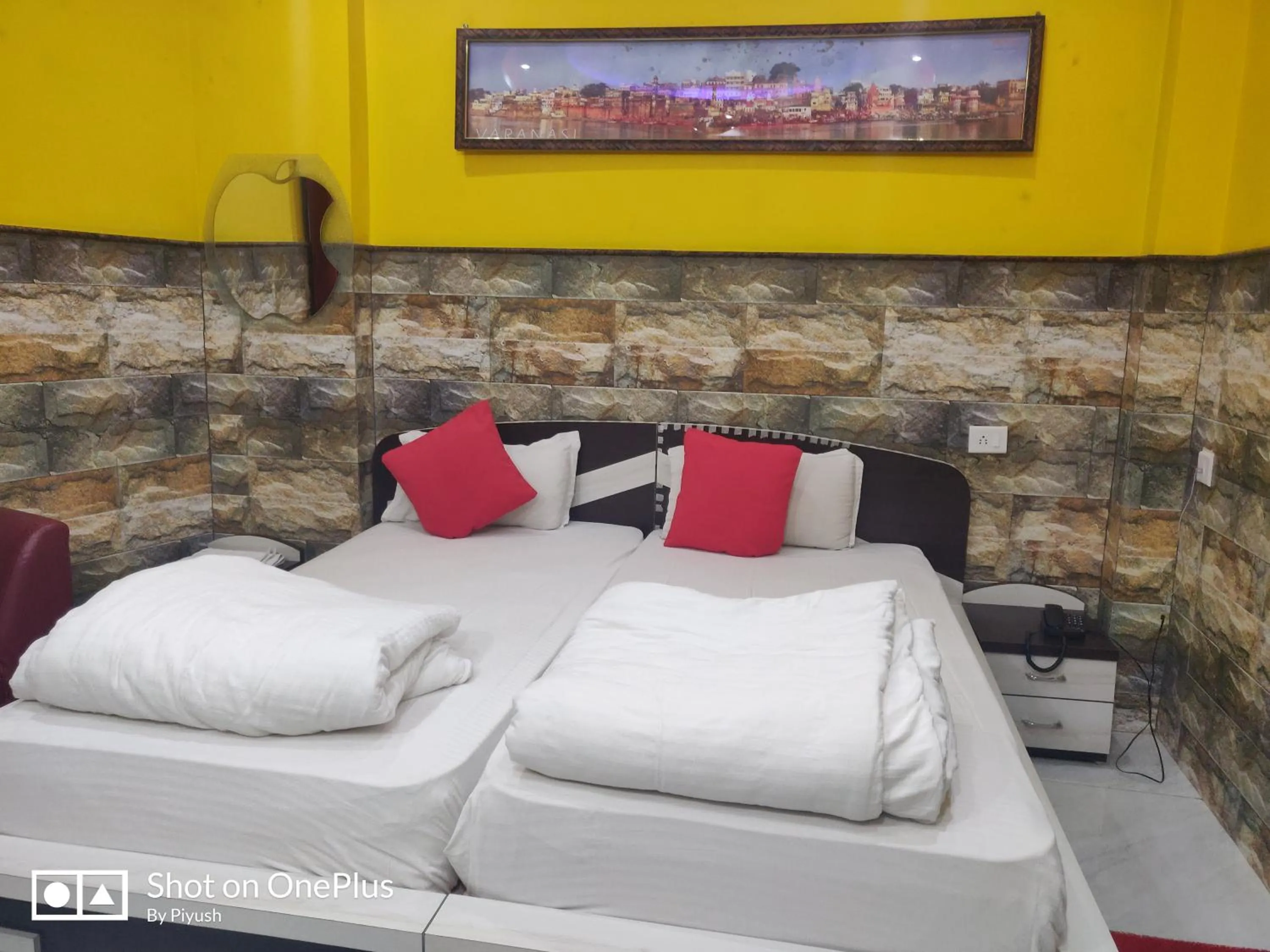 Bed in Hotel Bachchan Palace