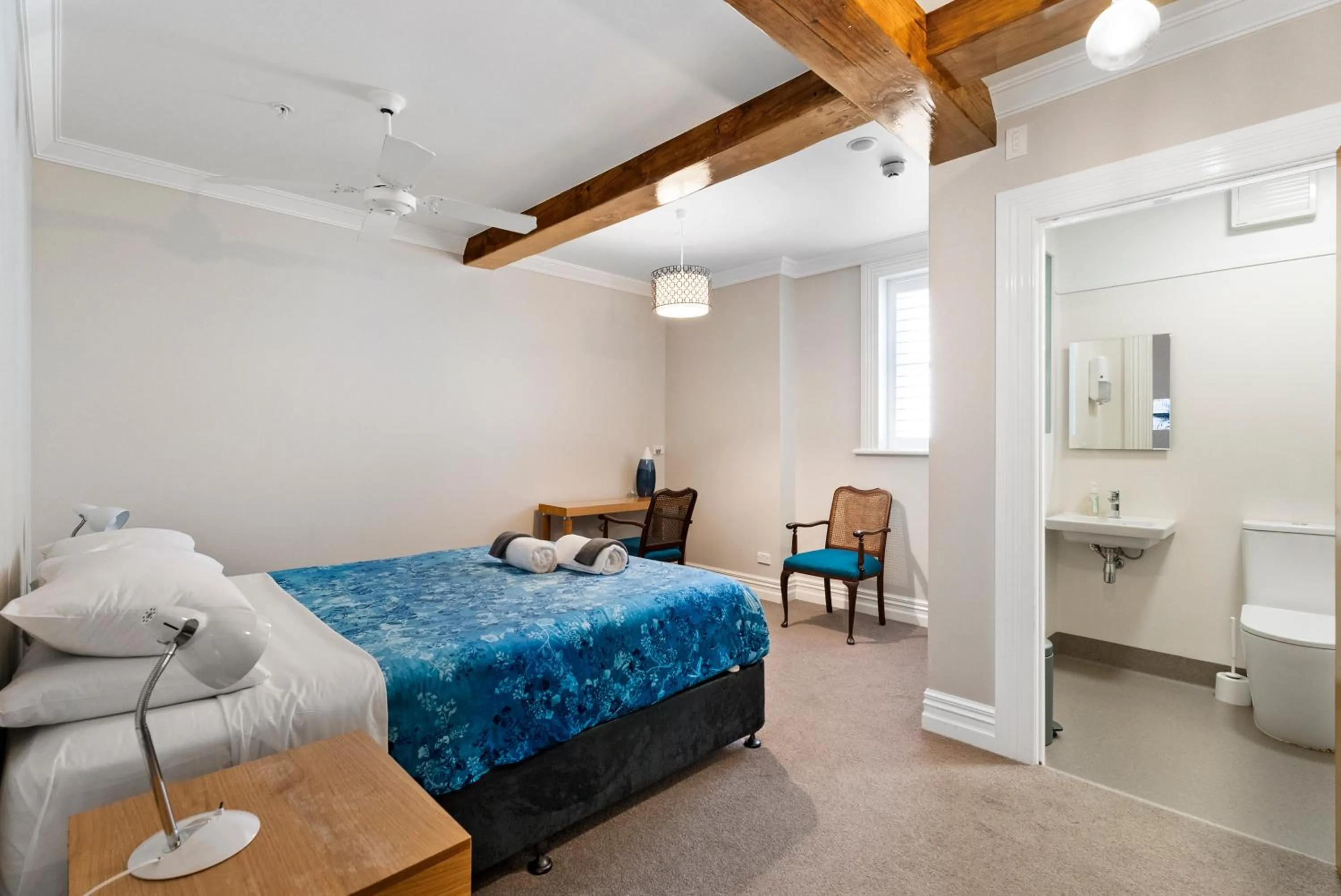 Bedroom, Bed in Verandahs Parkside Lodge