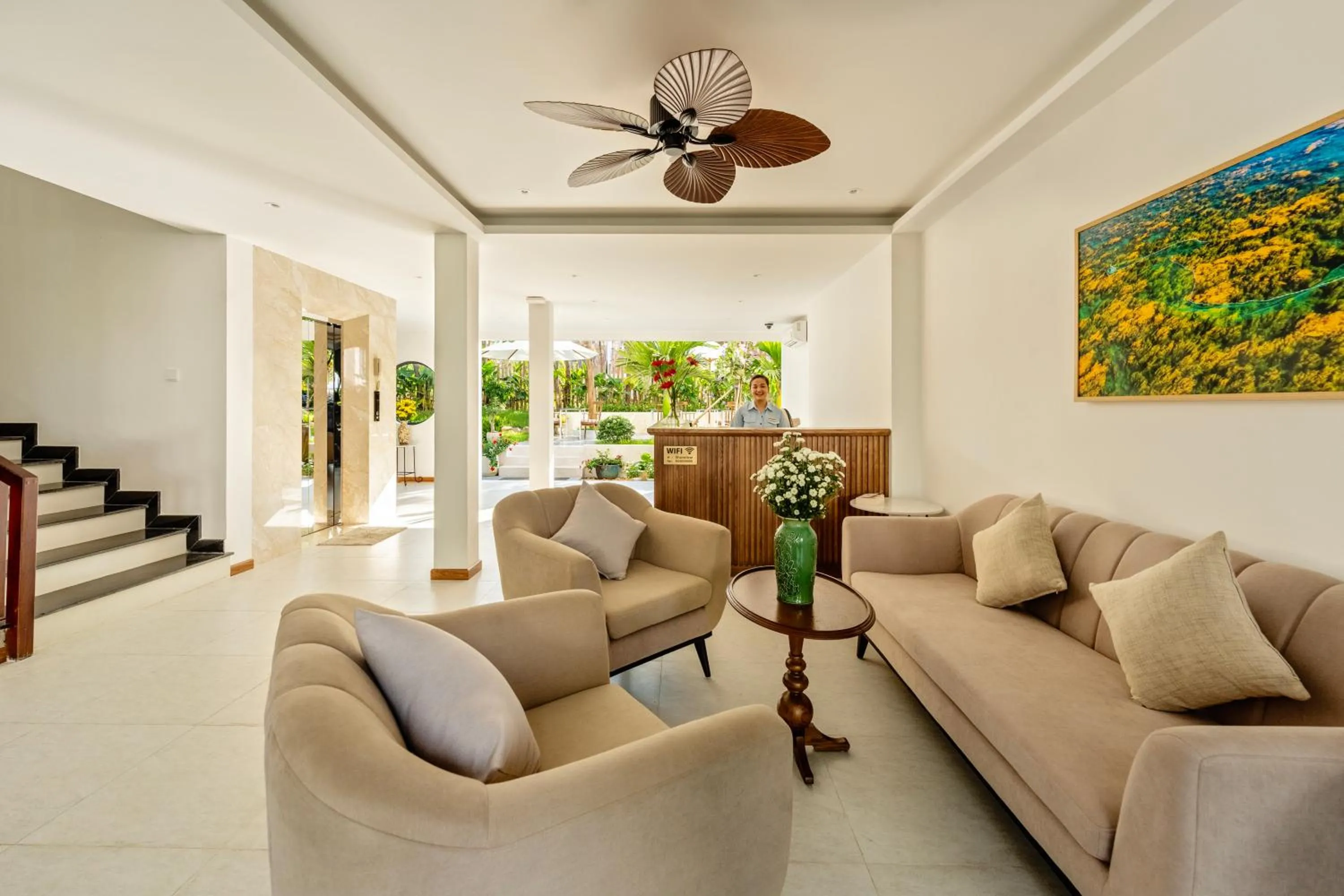 Living room in Shoreline Stay