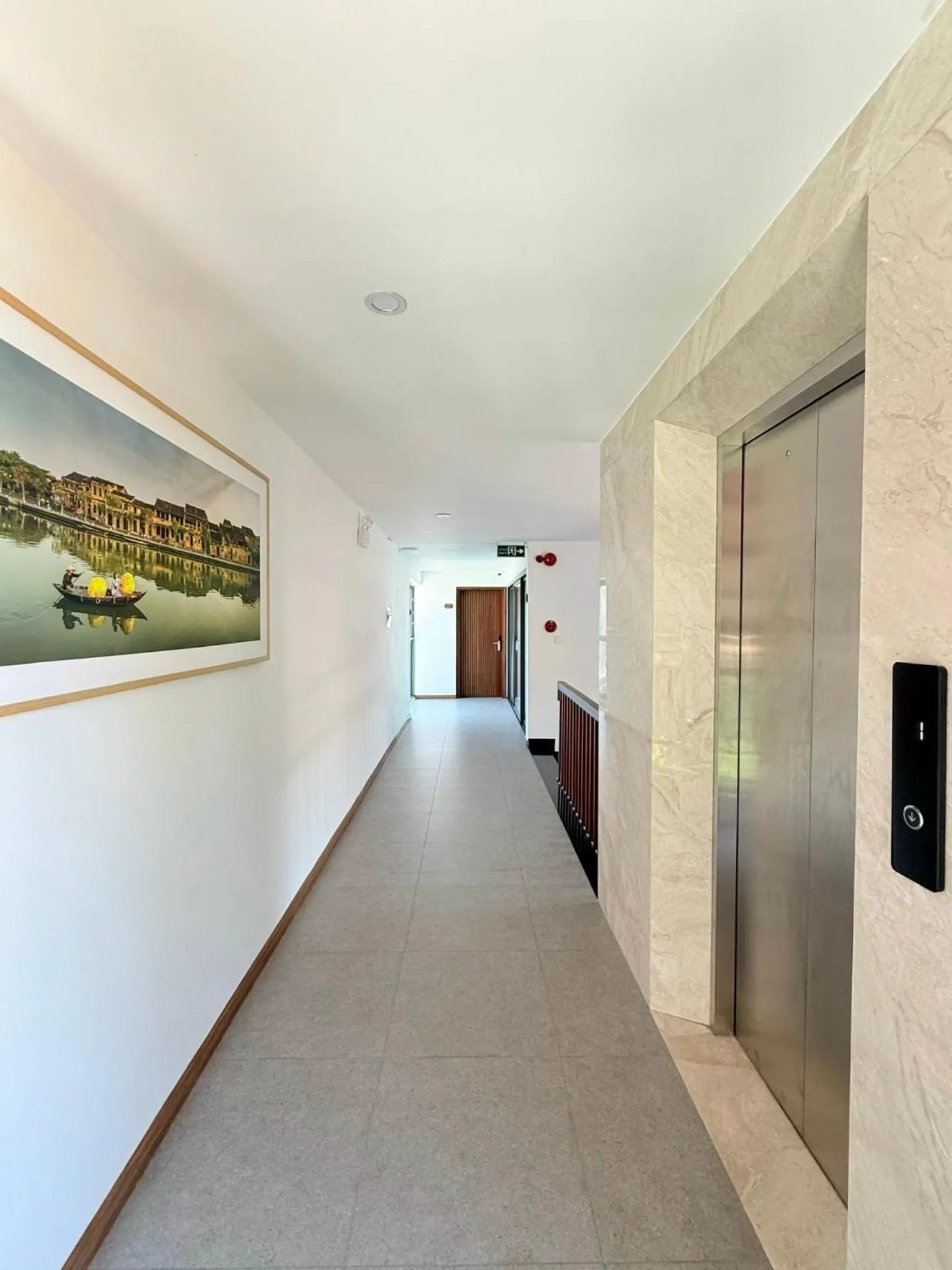 elevator in Shoreline Stay