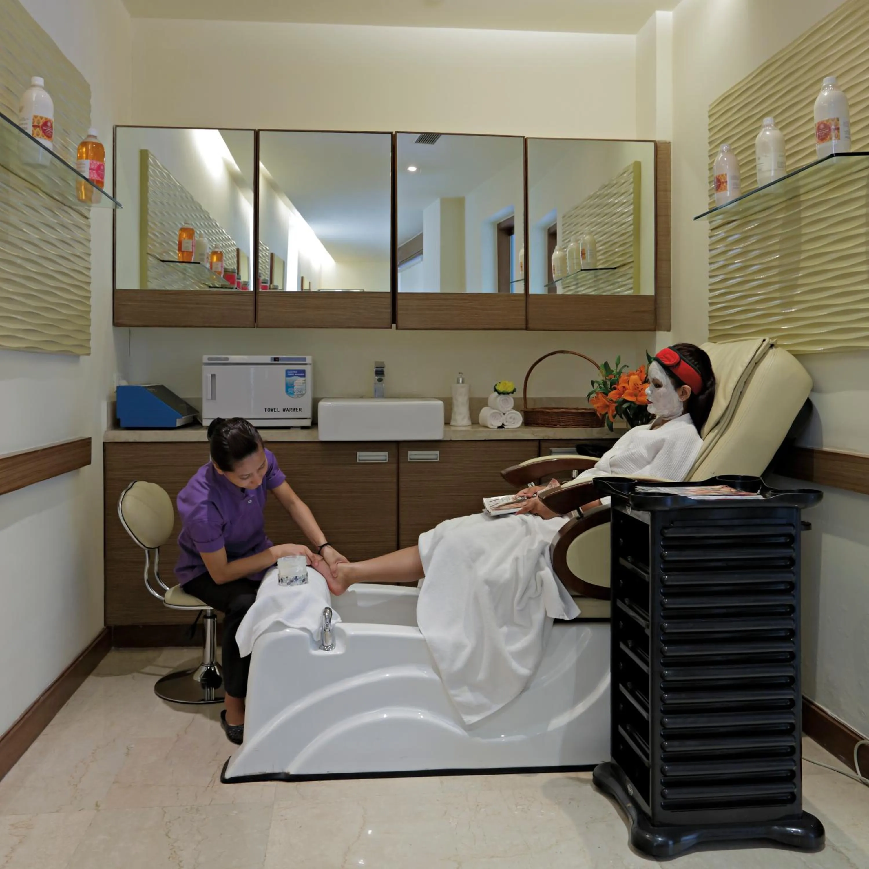 Spa and wellness centre/facilities in Radisson Blu Hotel, Greater Noida