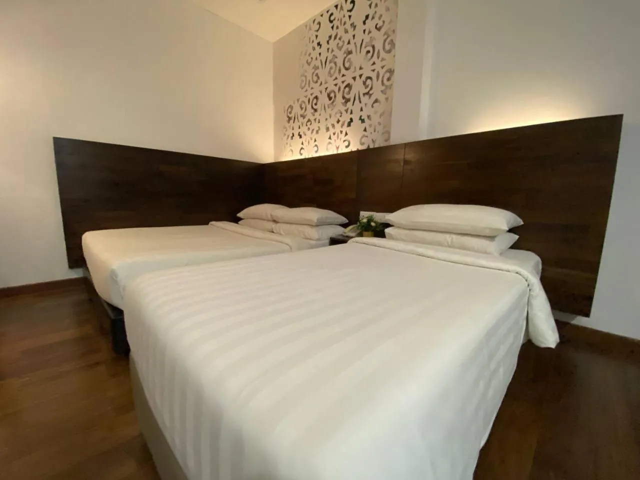 Bedroom, Bed in Serapi Hotel