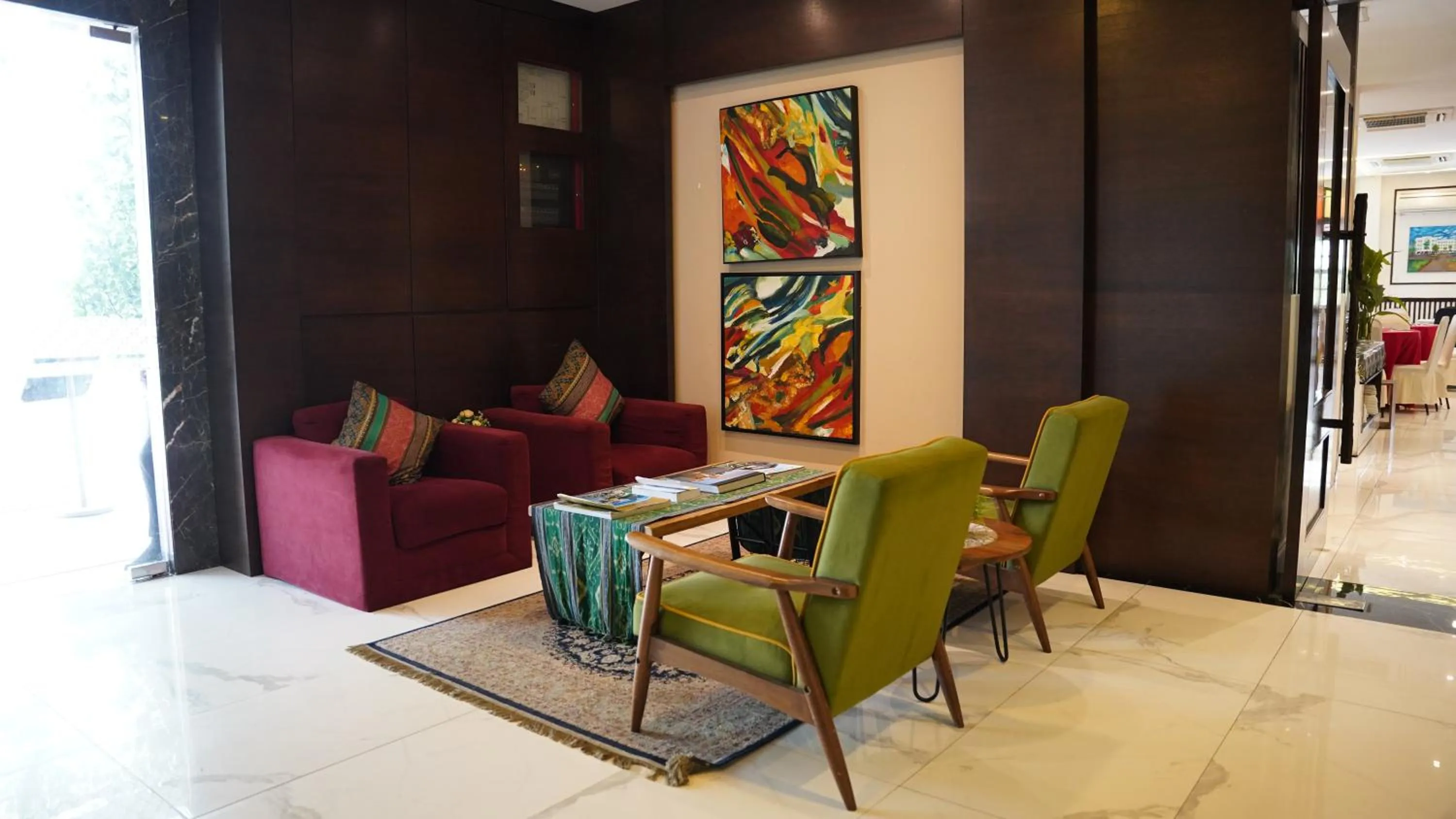 Seating area in Serapi Hotel