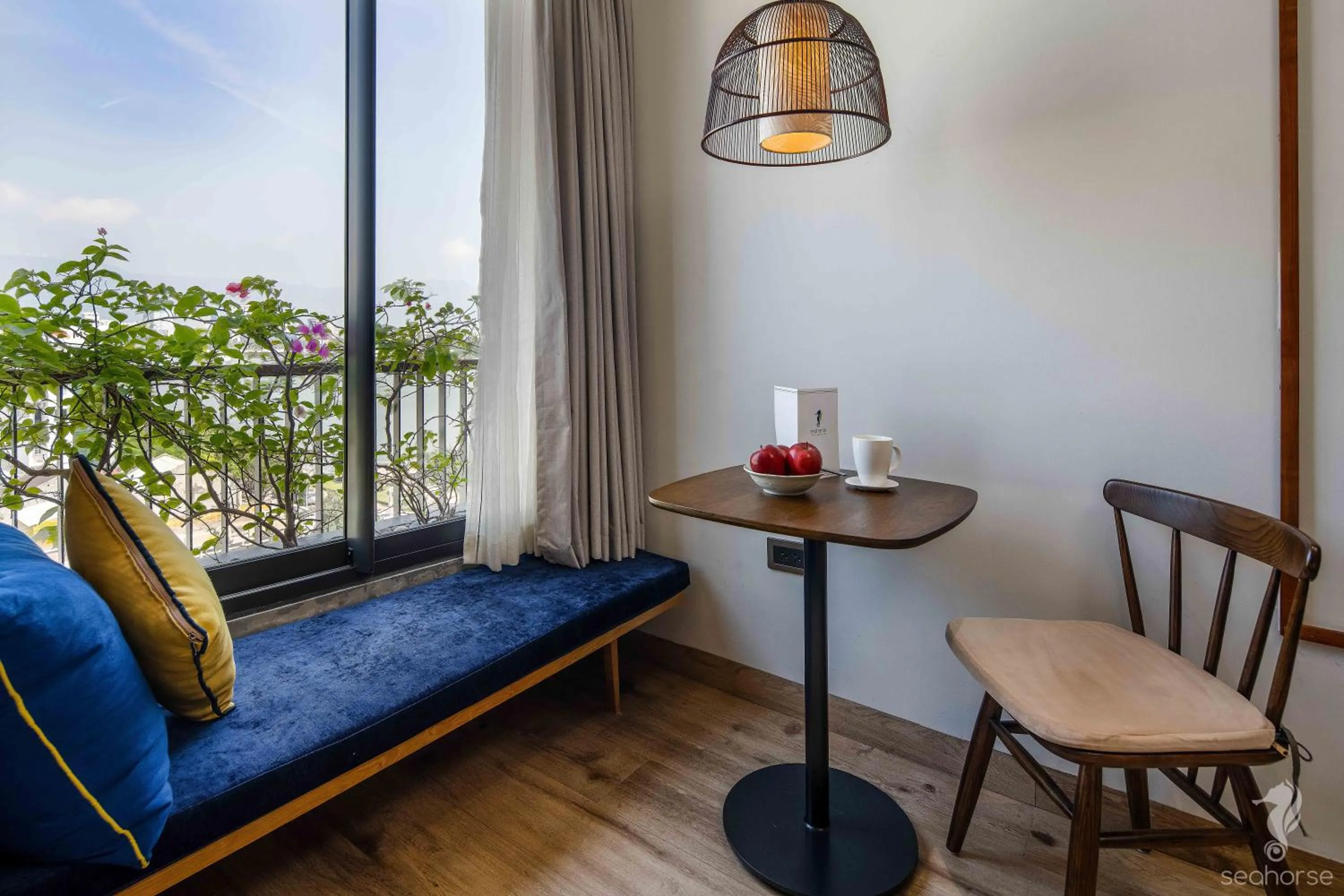 Living room in Seahorse Han Market Da Nang Apartment by Haviland