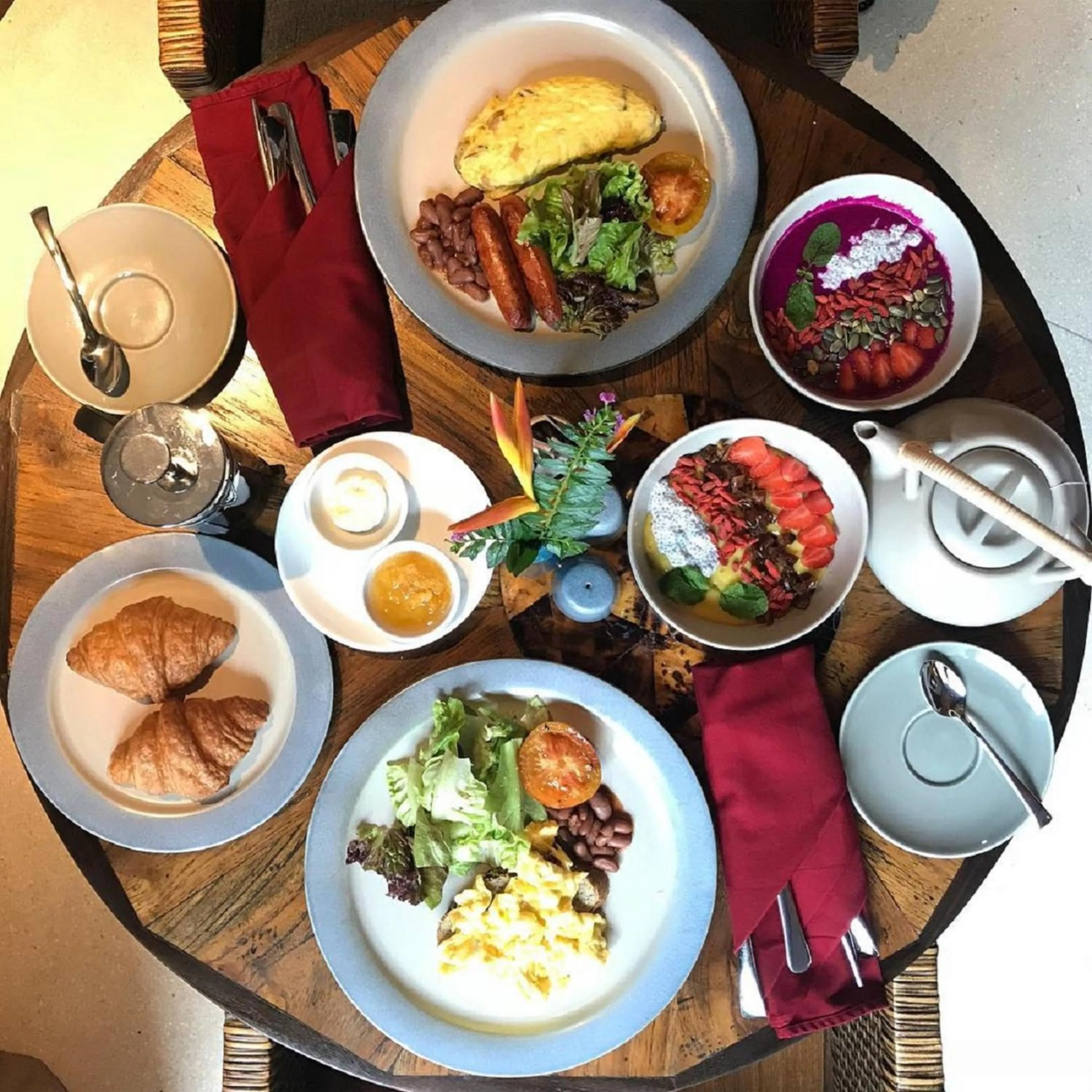 Food and drinks in Tejaprana Bisma - CHSE Certified