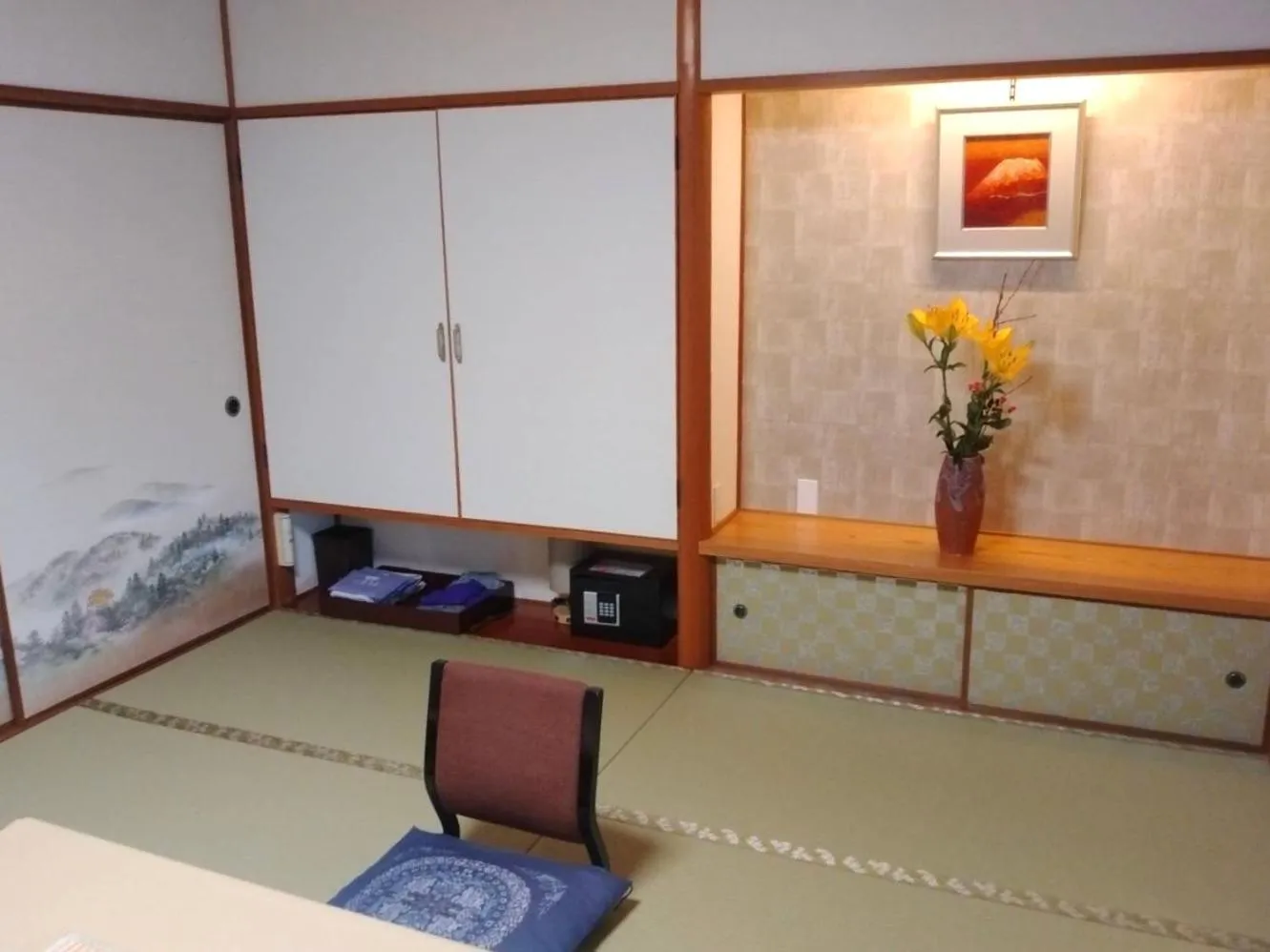 Photo of the whole room, Bed in Jukeiso