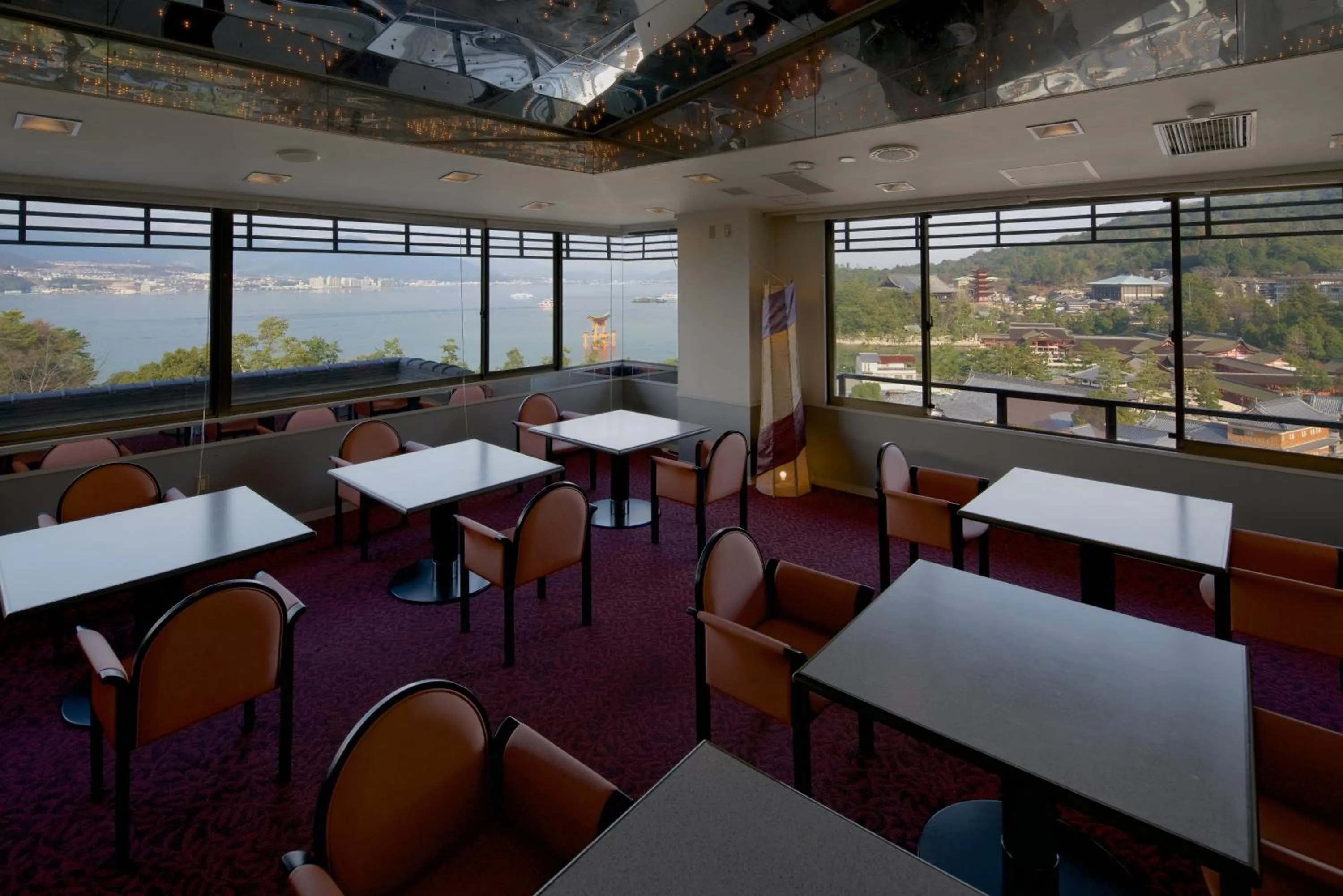 Restaurant/places to eat in Jukeiso