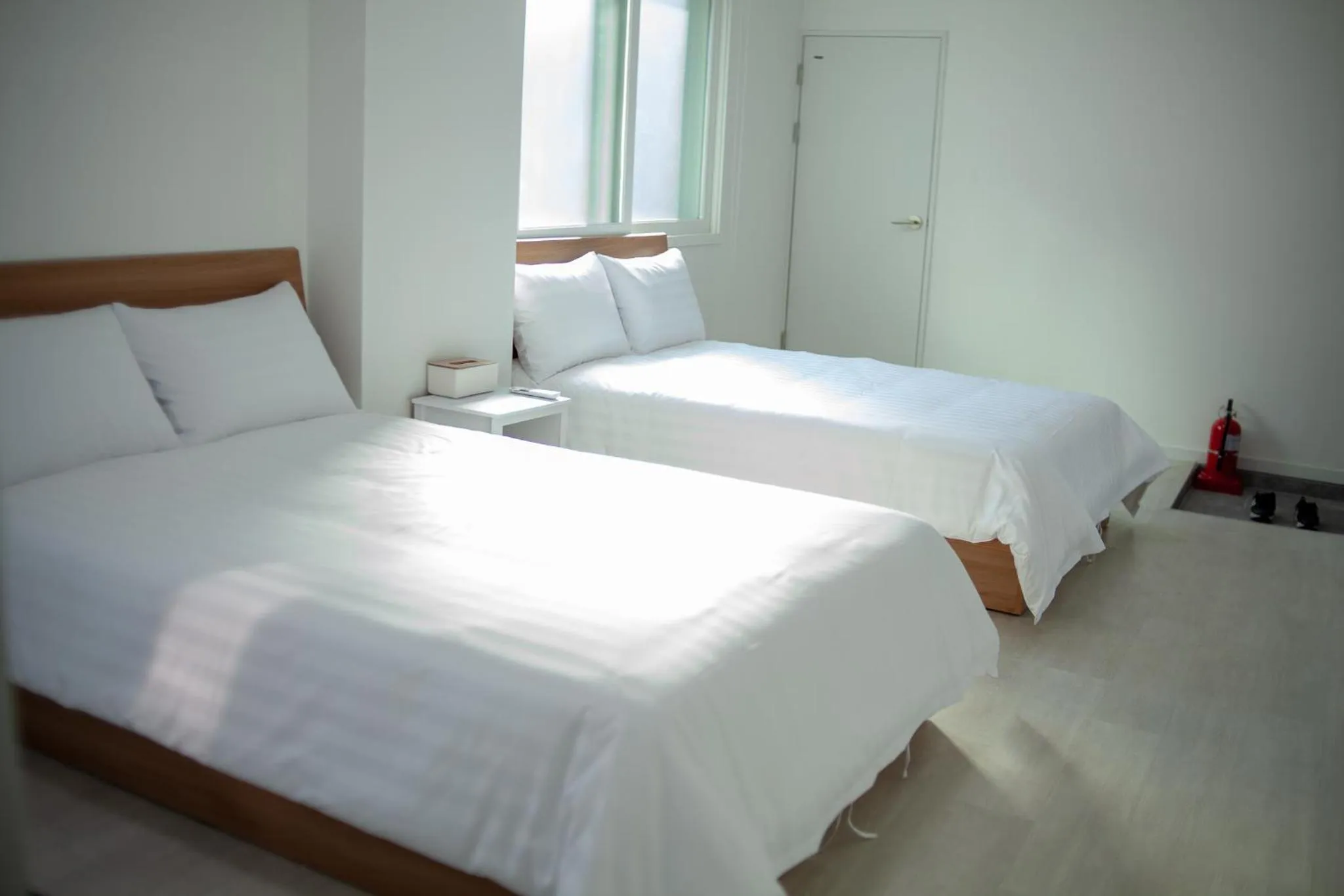 Bedroom, Bed in Kpop Haus