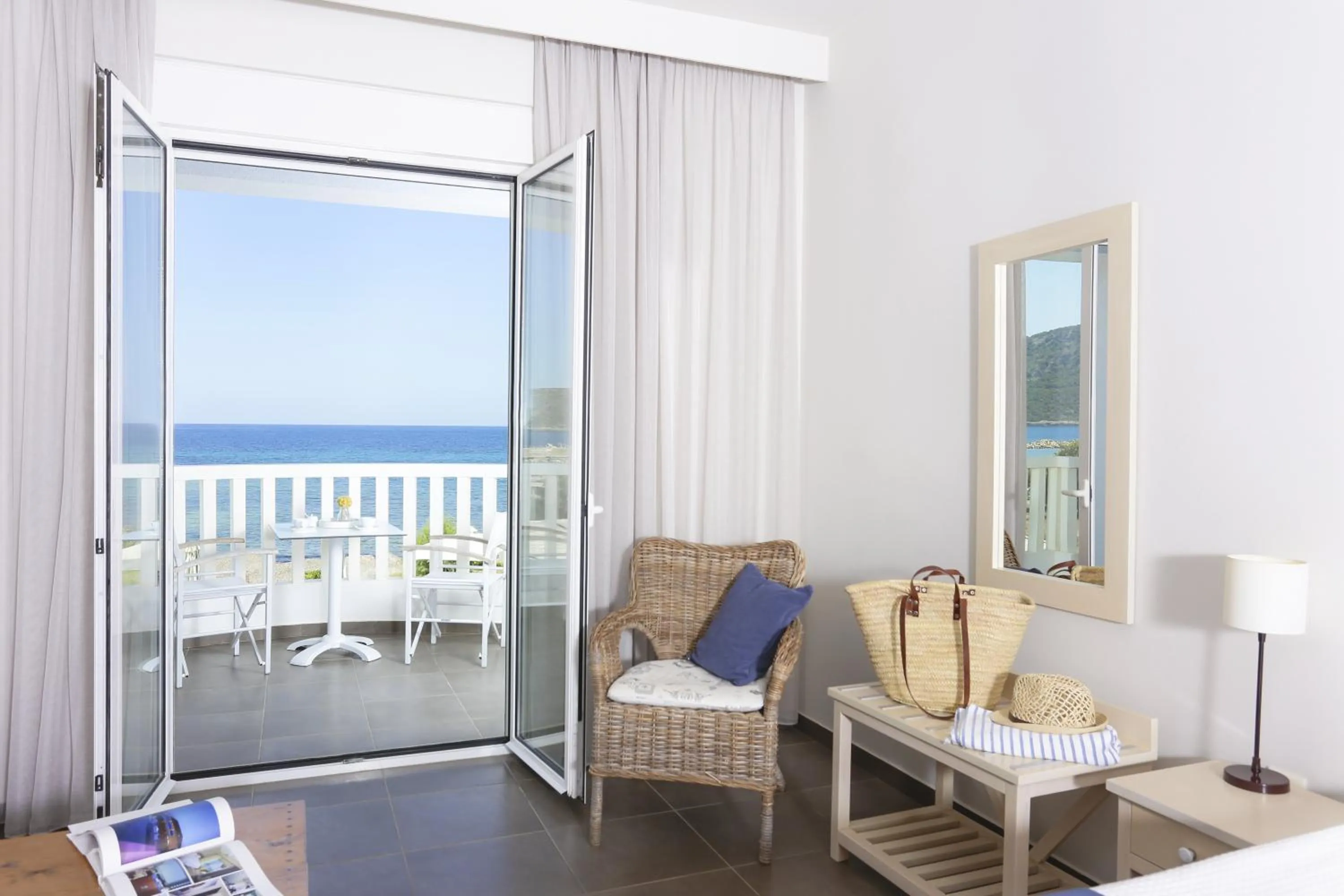 Decorative detail in Artina Nuovo