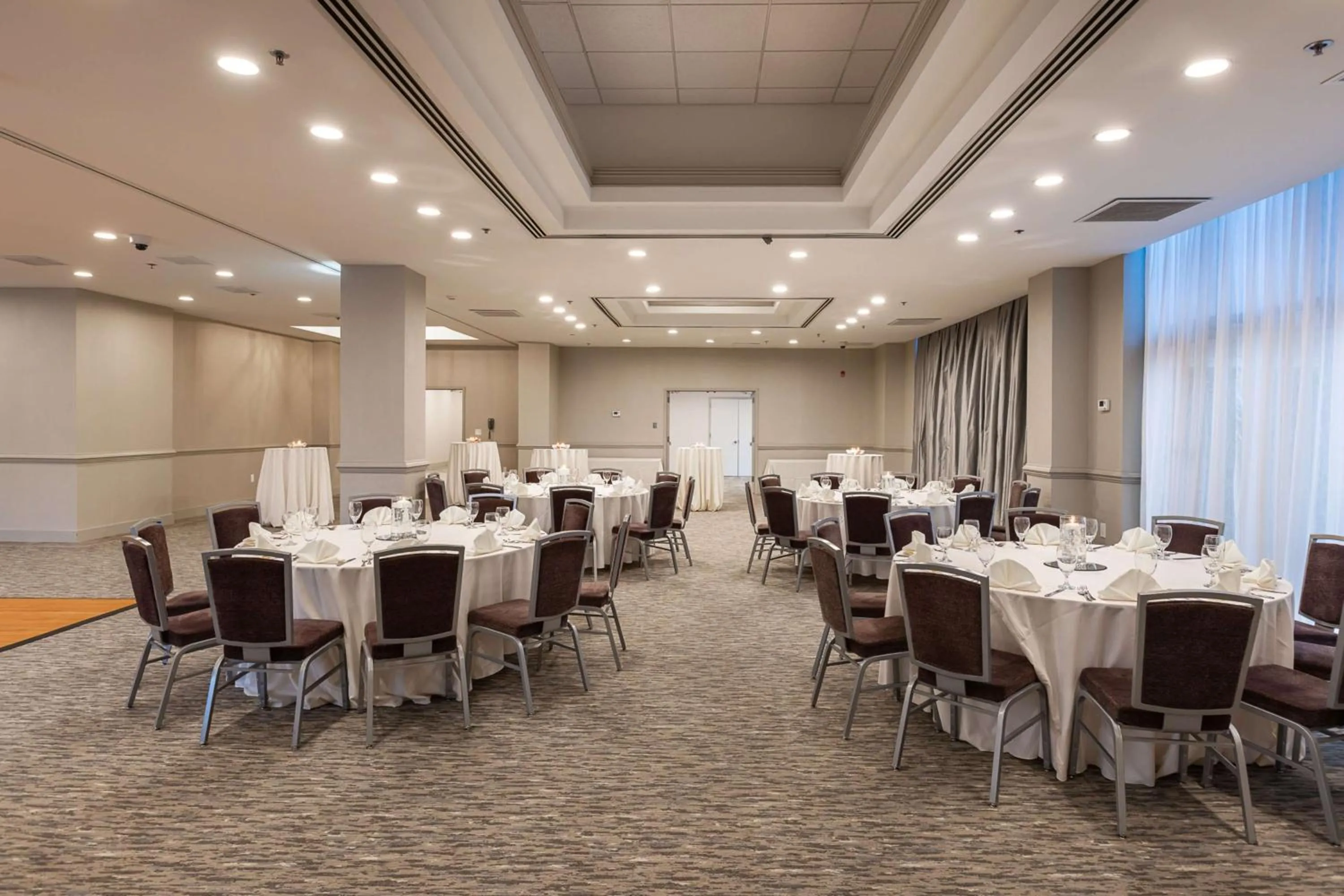 Meeting/conference room in Inn at the Colonnade Baltimore - A DoubleTree by Hilton Hotel