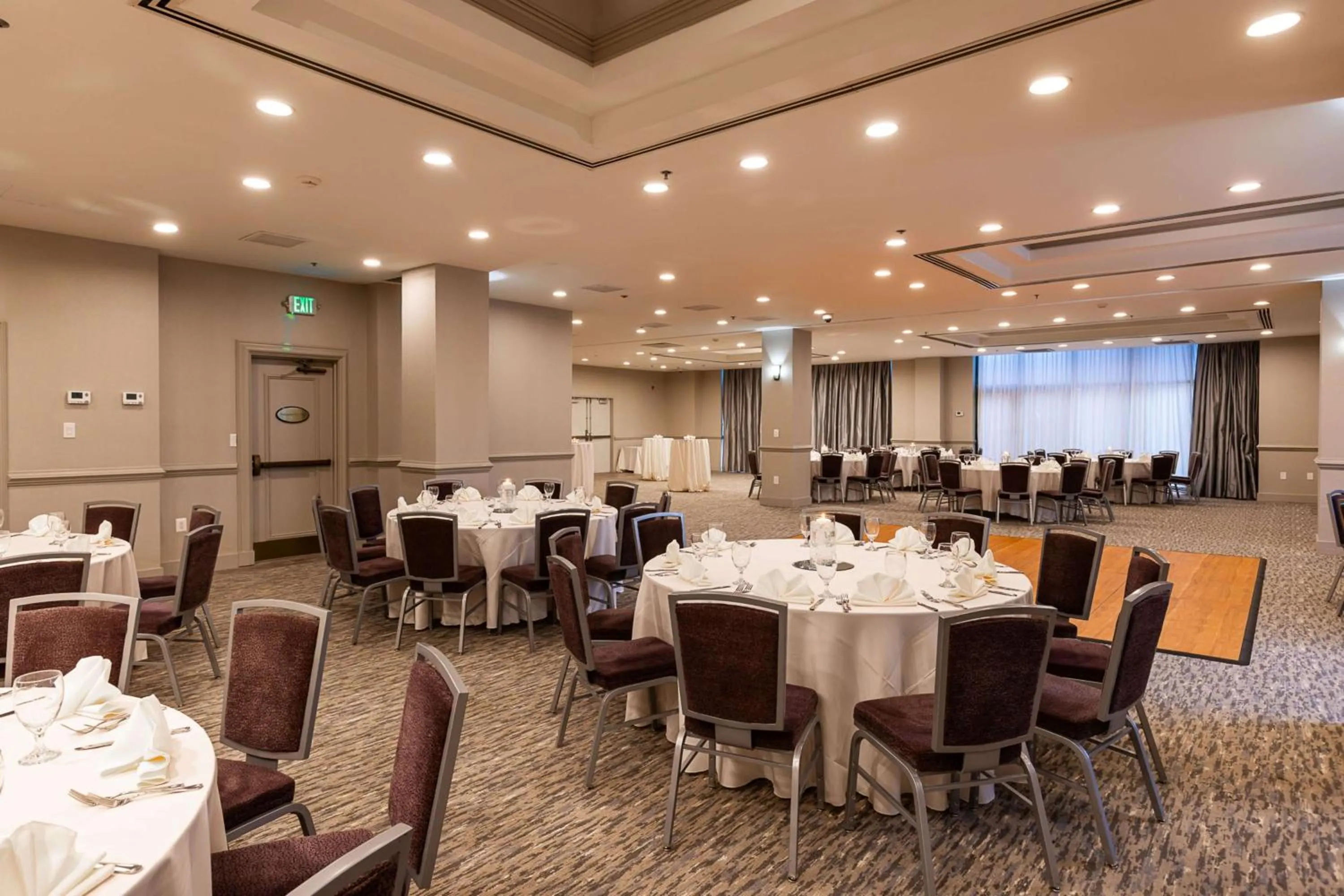 Meeting/conference room in Inn at the Colonnade Baltimore - A DoubleTree by Hilton Hotel