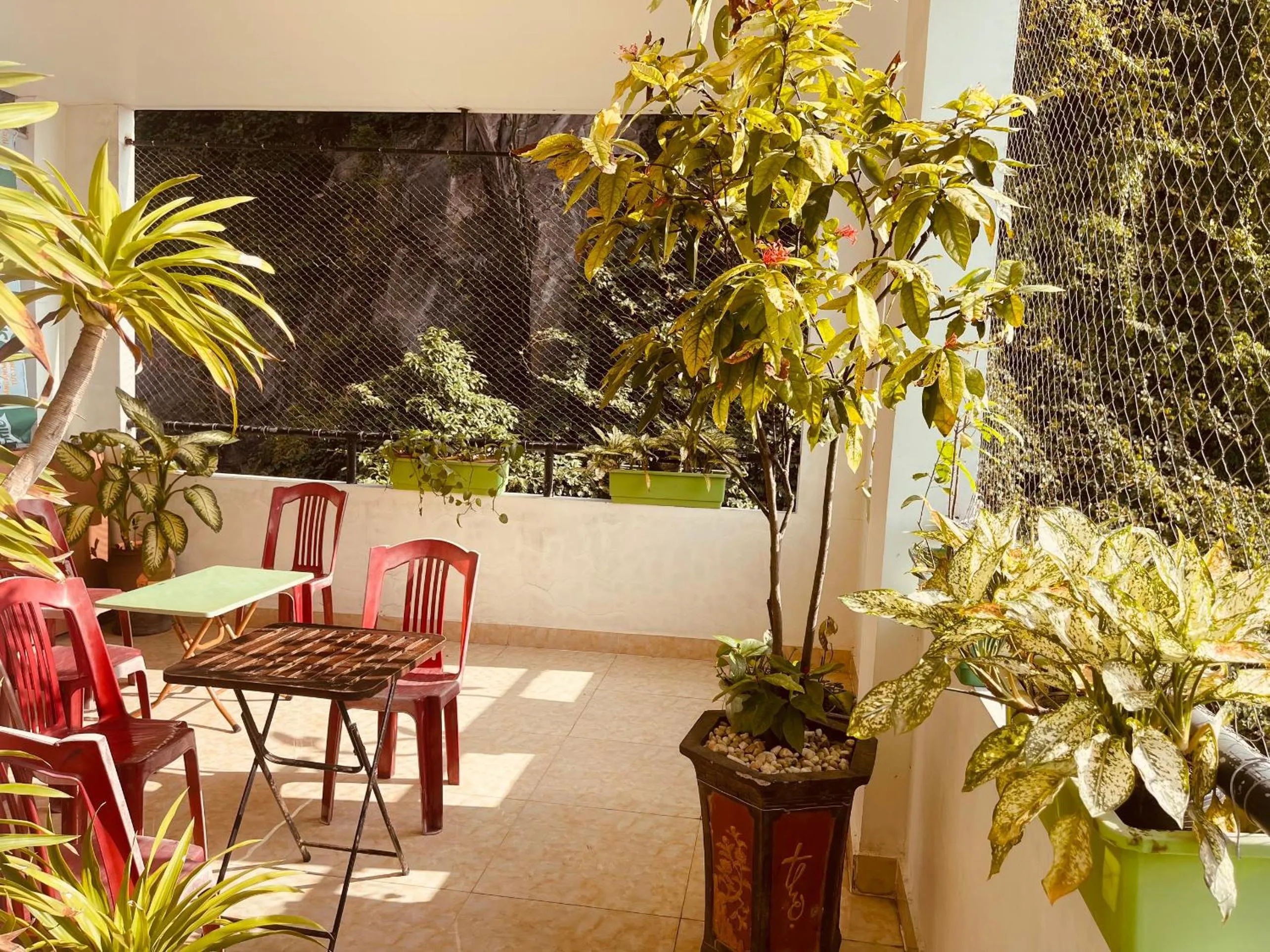 CatBa Sky View Hotel