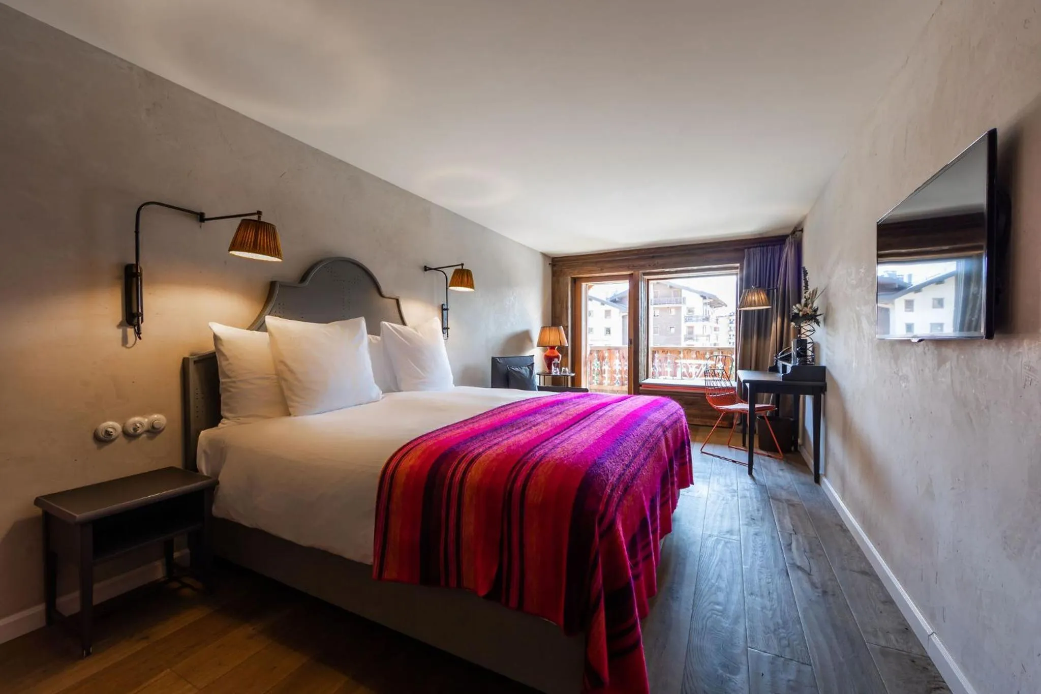 Photo of the whole room, Bed in La Cordée des Alpes SUP