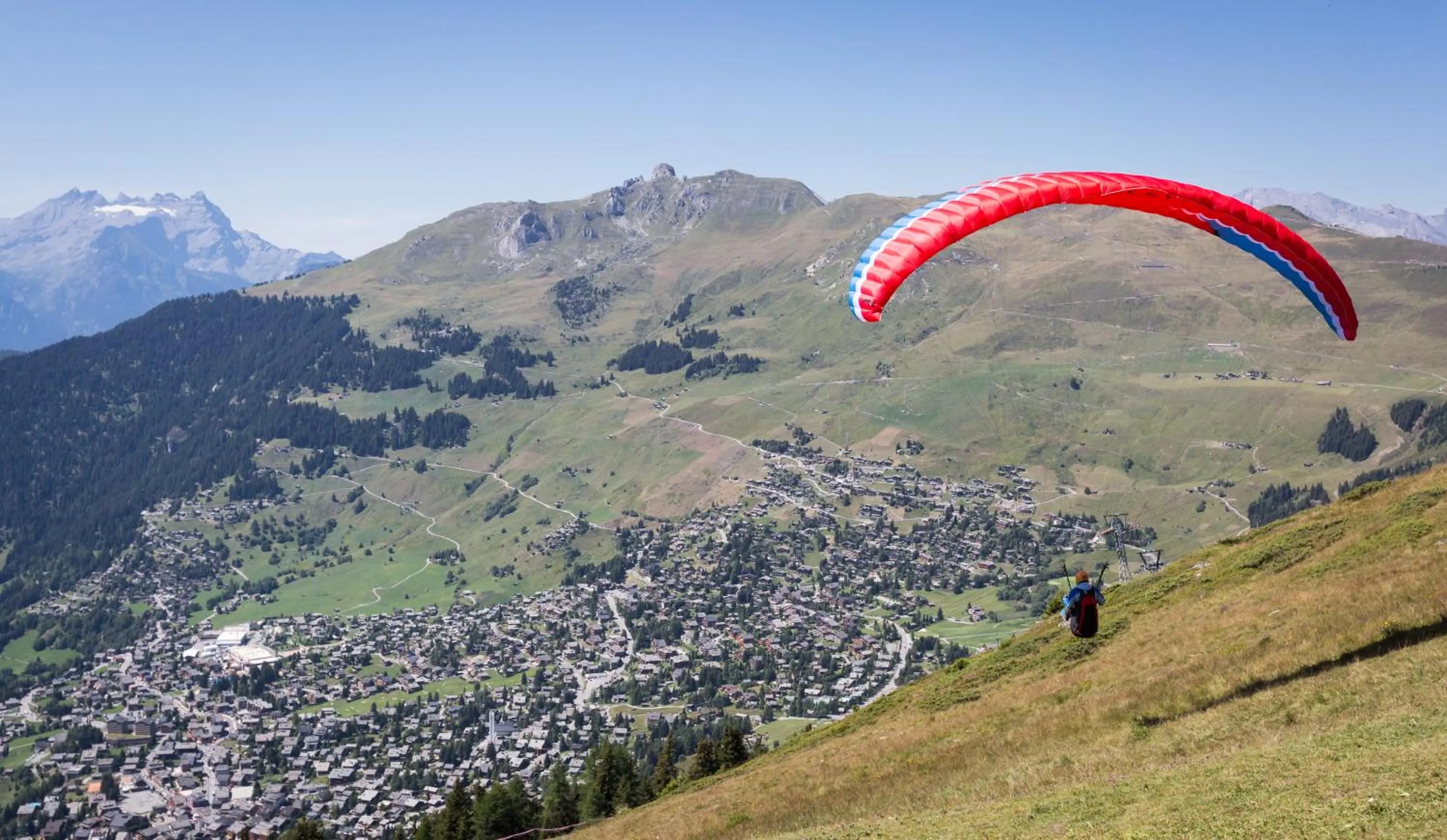 Natural landscape in La Cordée des Alpes SUP