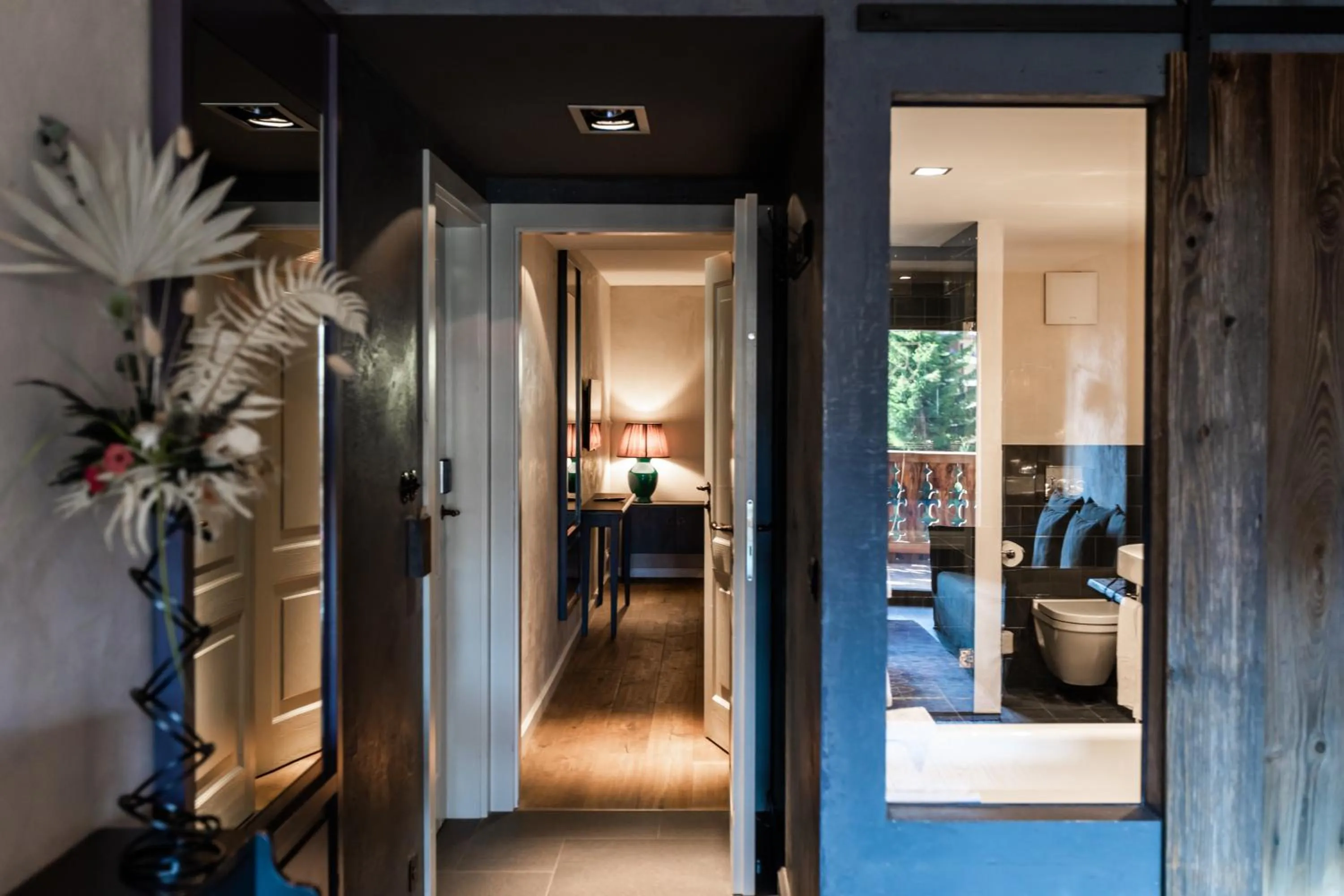 Photo of the whole room, Bed in La Cordée des Alpes SUP