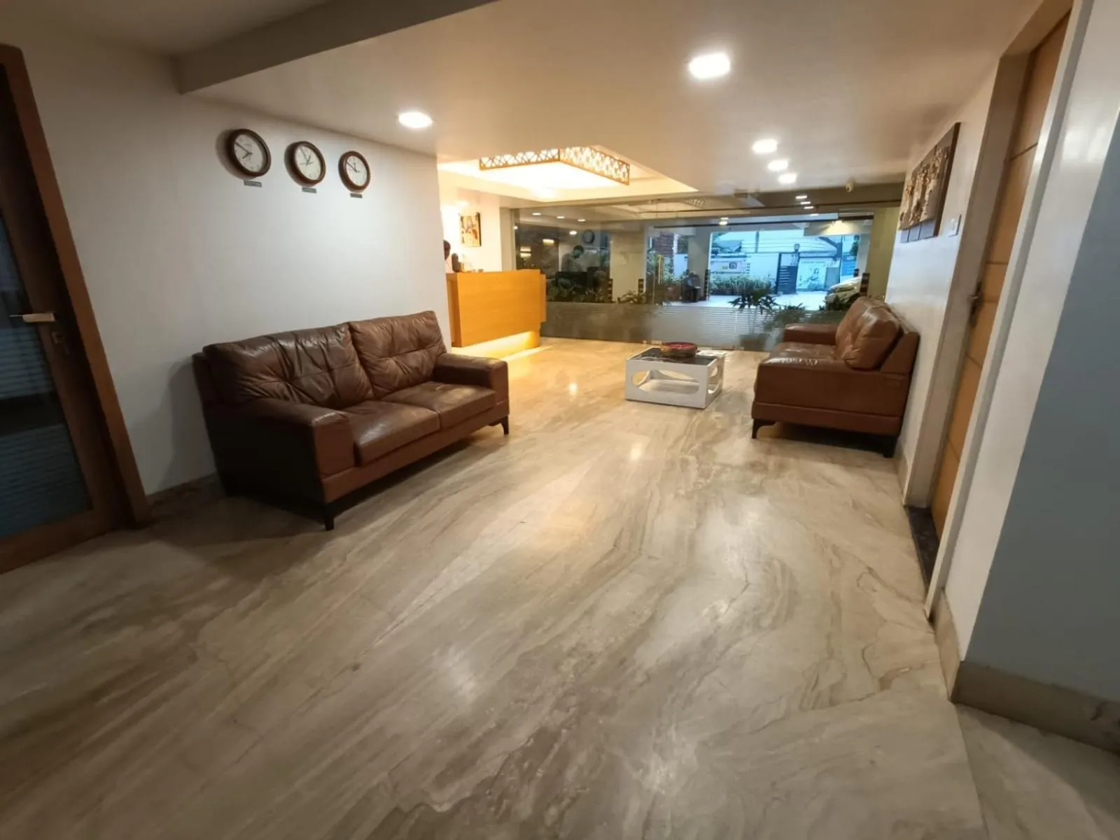 Property building in Park Avenue Suites