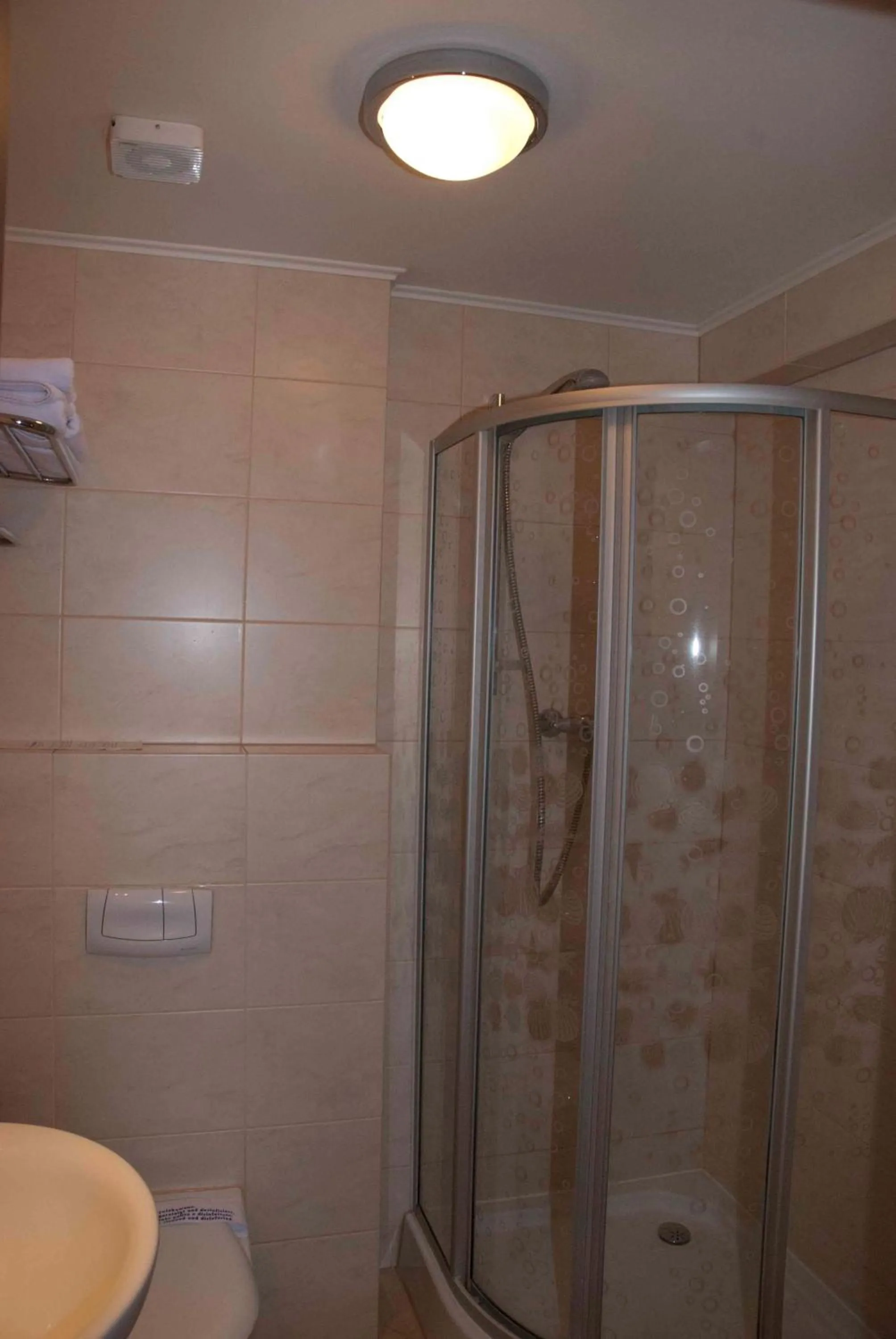 Shower in Prima