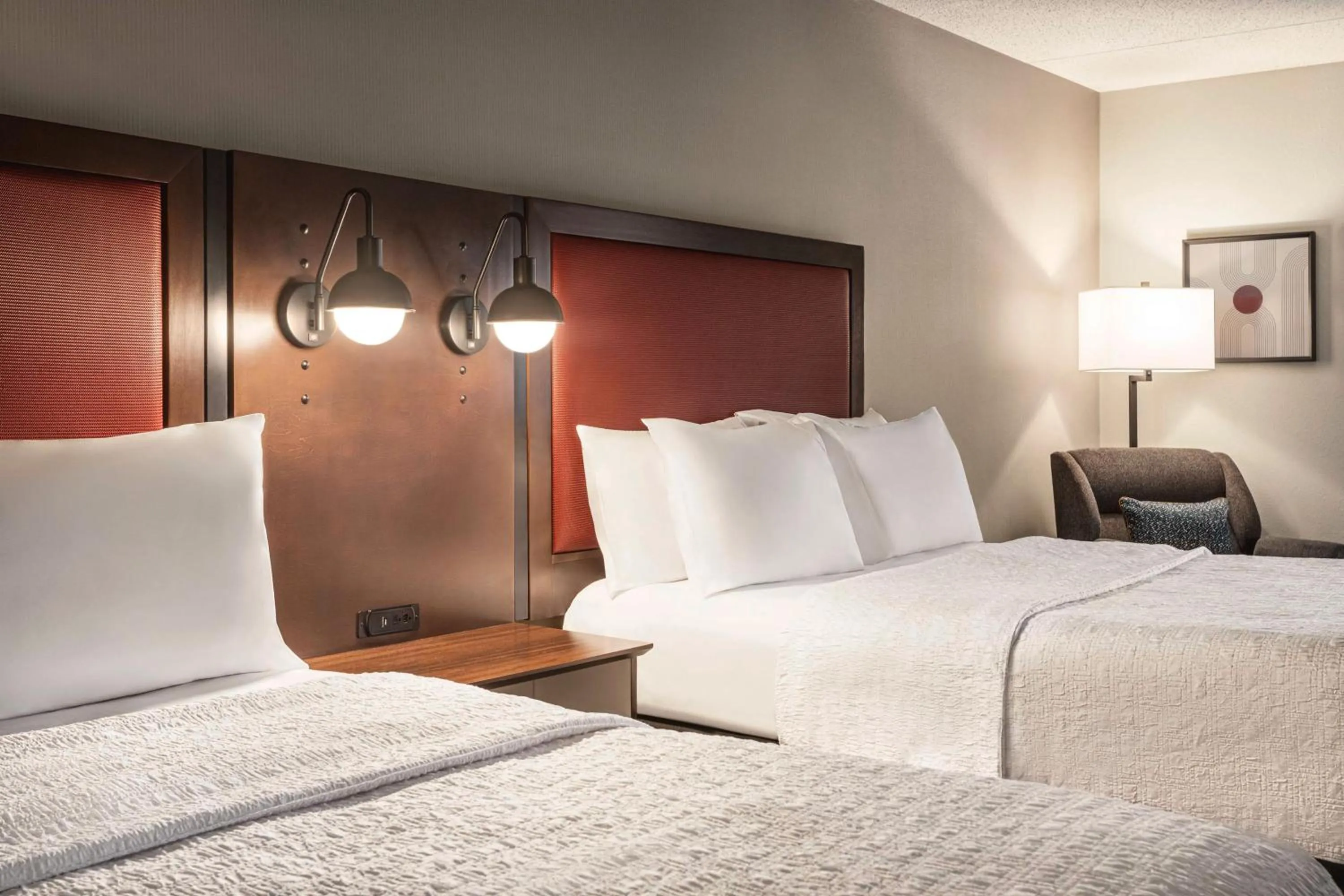 Bed in Hampton Inn Columbia-Downtown Historic District