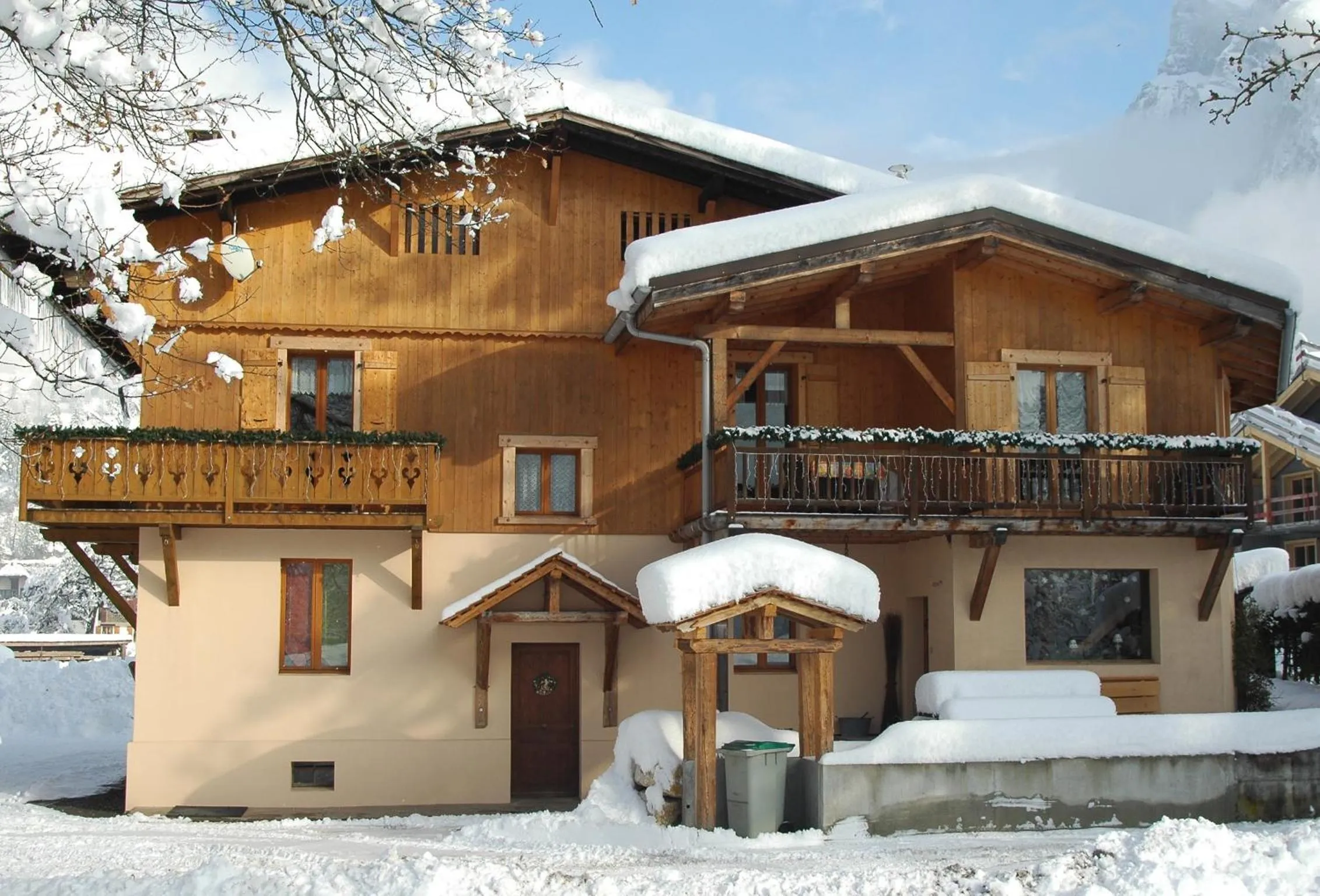 Facade/entrance in Résidence La Cour