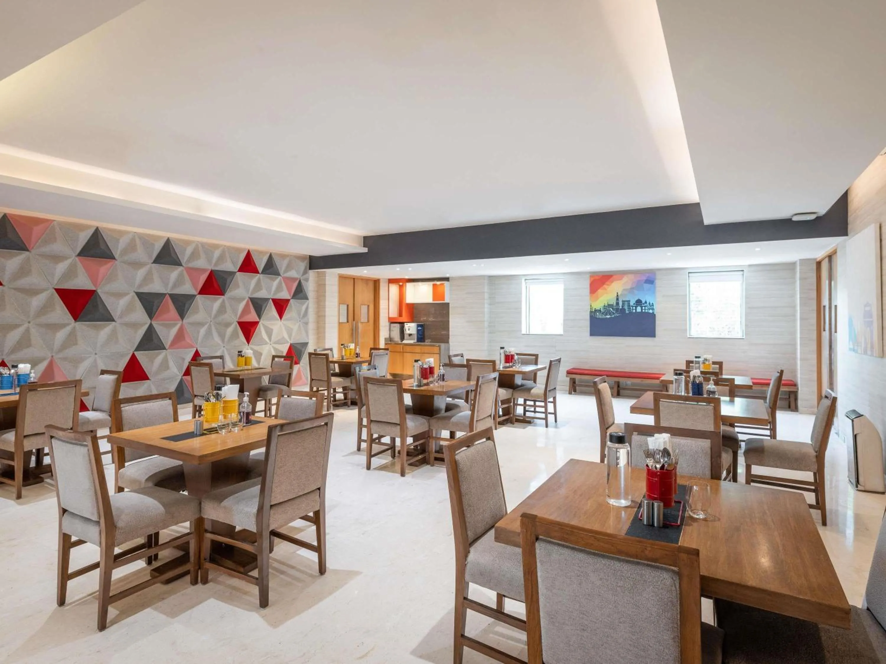 Property building in ibis New Delhi Aerocity - An Accor Brand