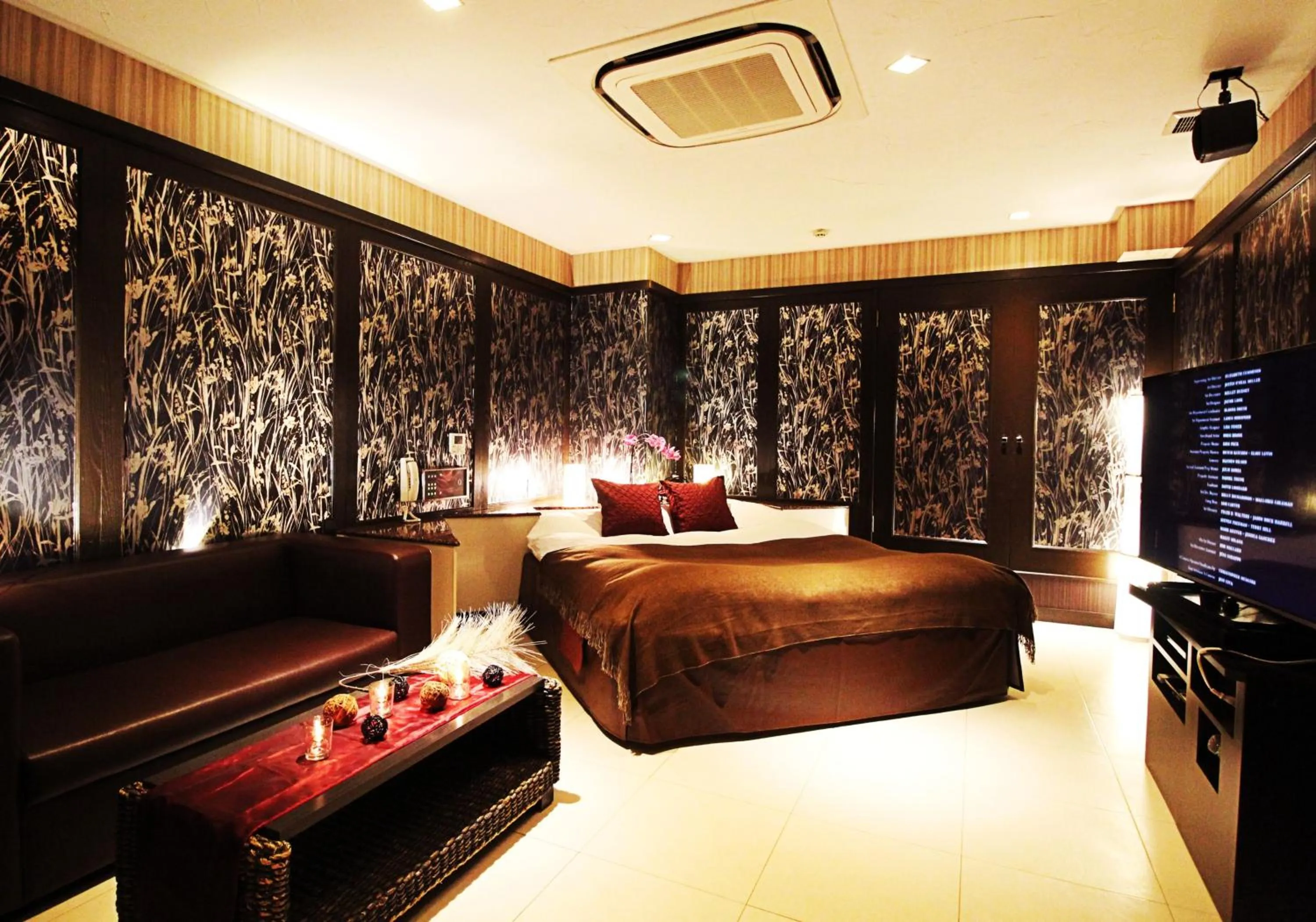 Bed in HOTEL O2 -Adult Only-