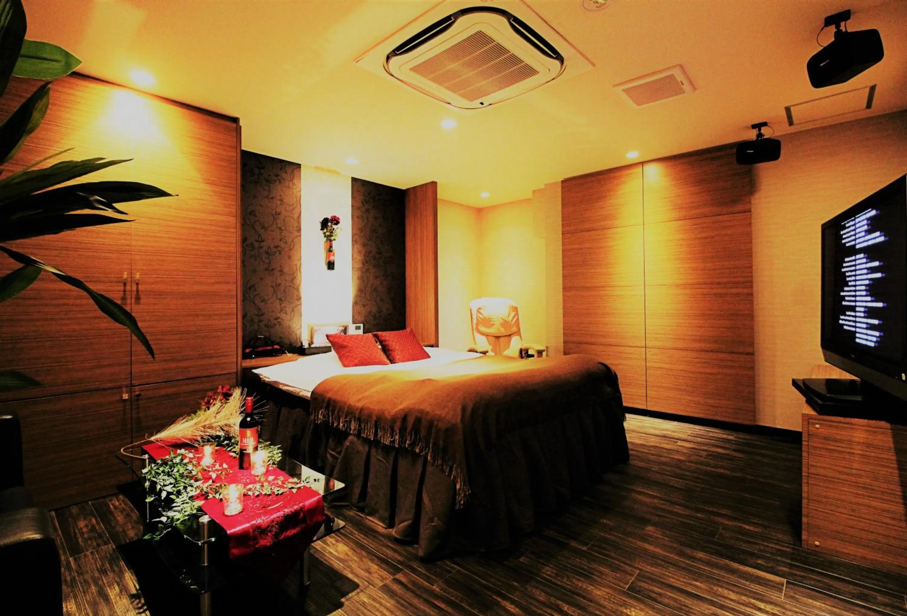 Bed in HOTEL O2 -Adult Only-