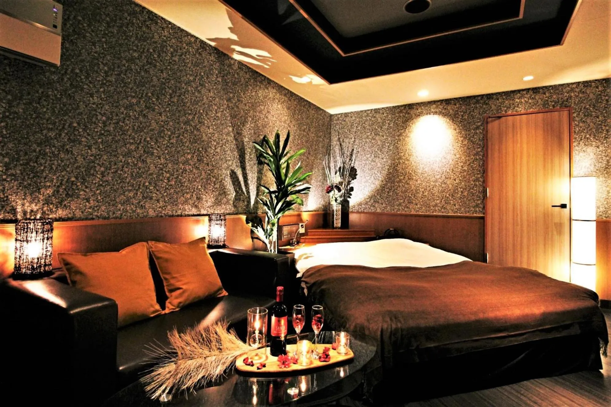 Bed in HOTEL O2 -Adult Only-