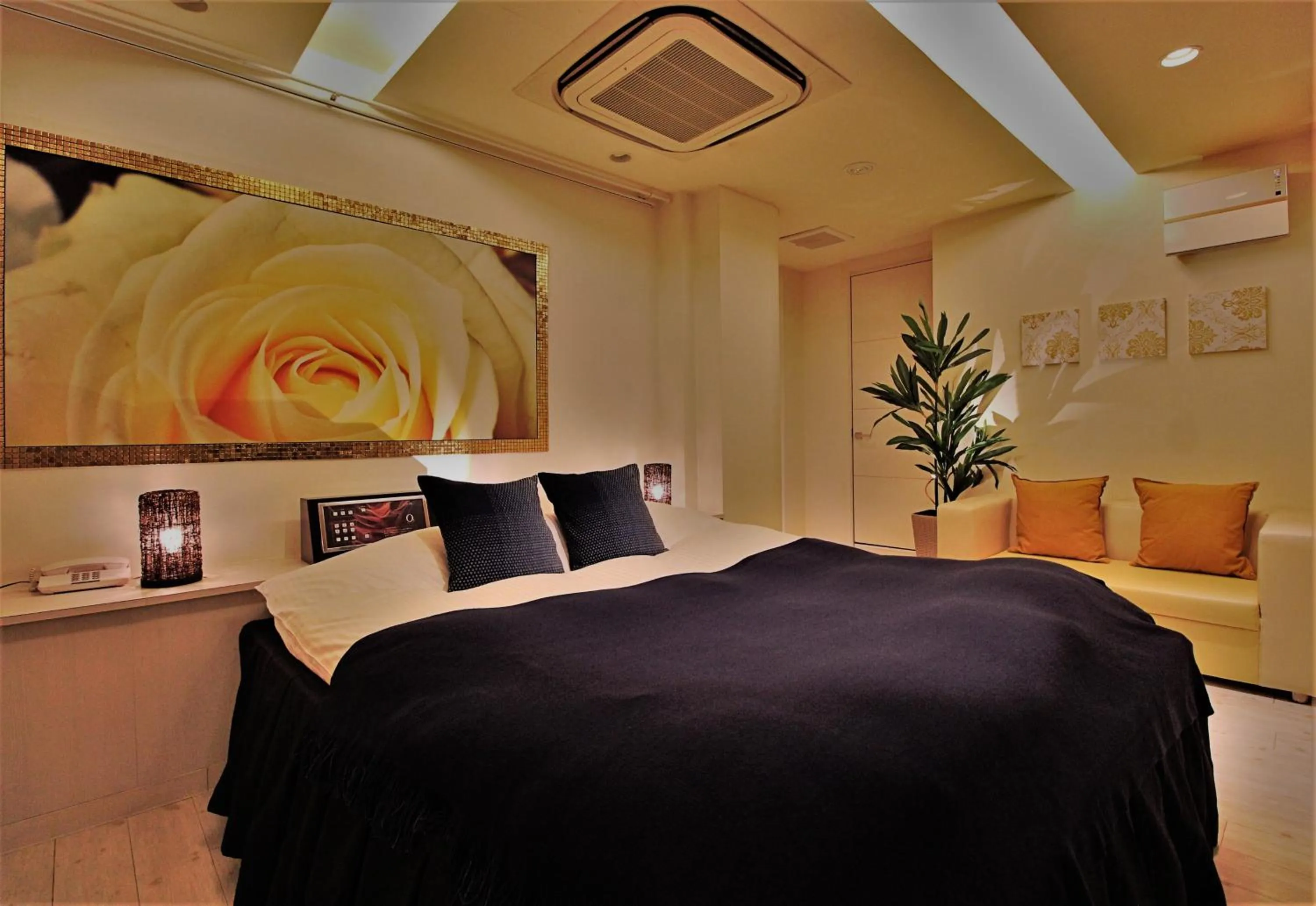 Bed in HOTEL O2 -Adult Only-