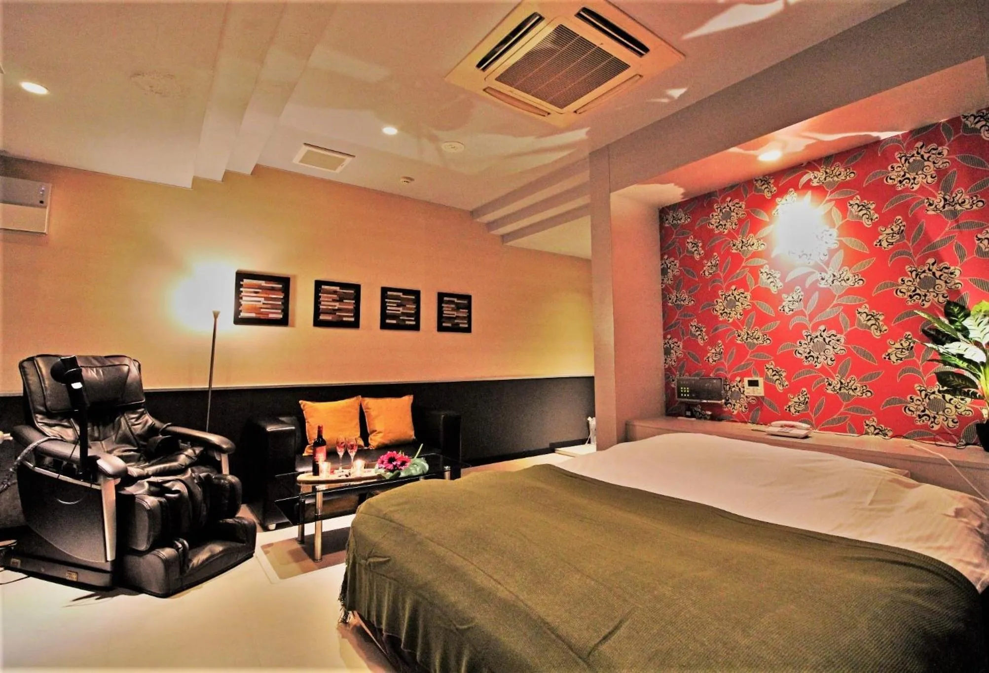 Bed in HOTEL O2 -Adult Only-