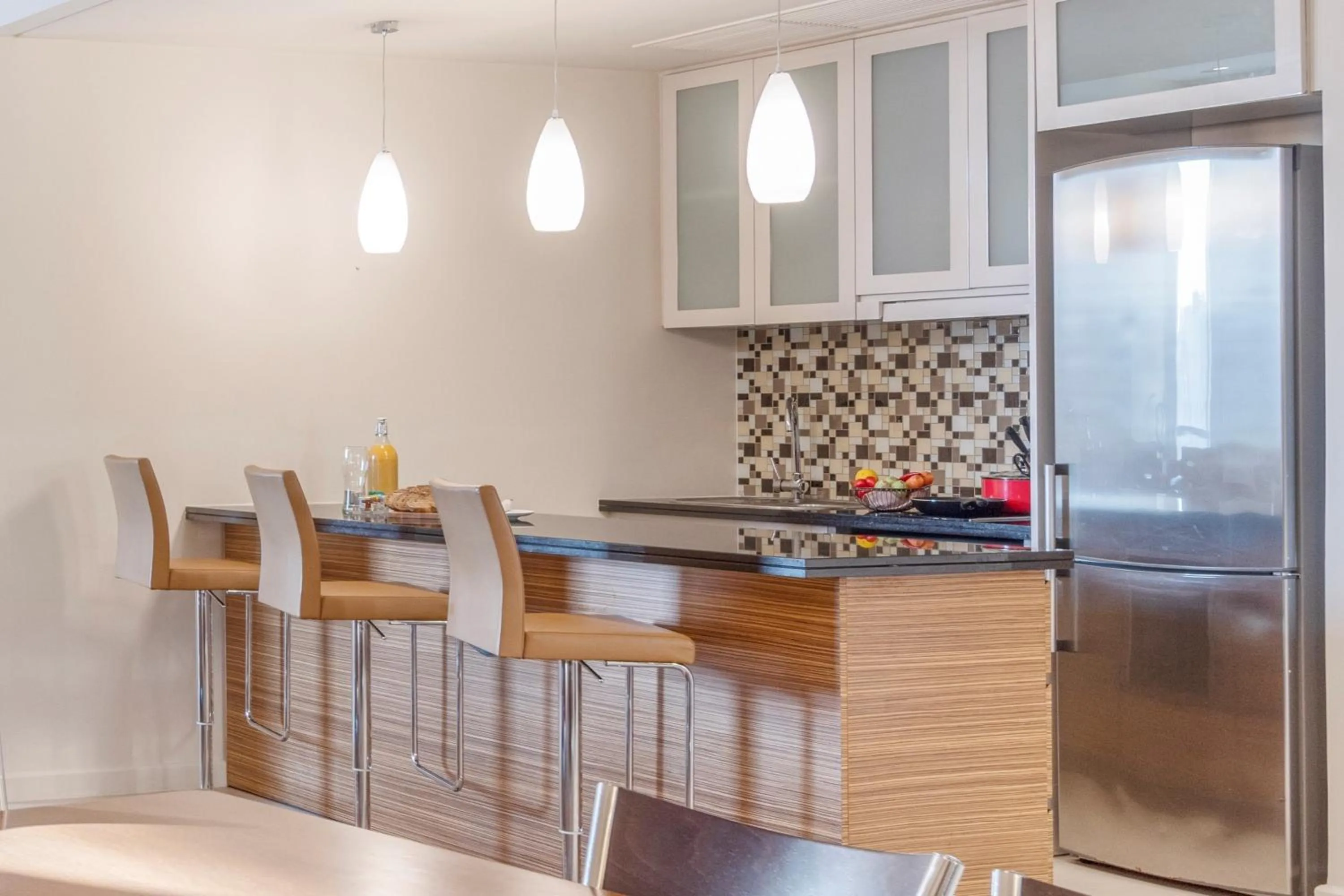 Photo of the whole room in Crowne Plaza Doha - The Business Park by IHG