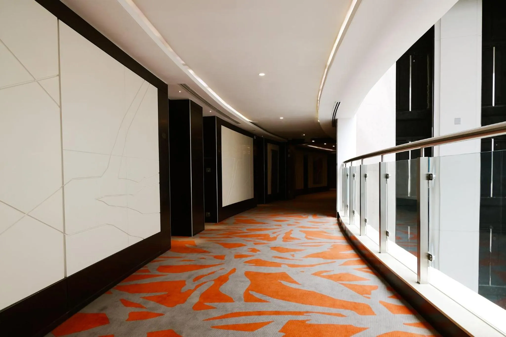 Lobby or reception in Crowne Plaza Doha - The Business Park by IHG