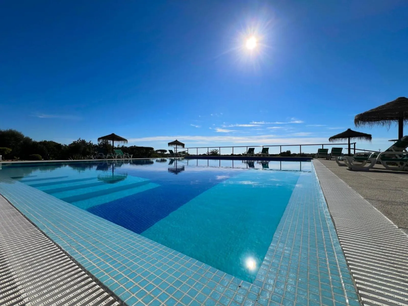 Swimming pool in Quinta Saleiro Guesthouse