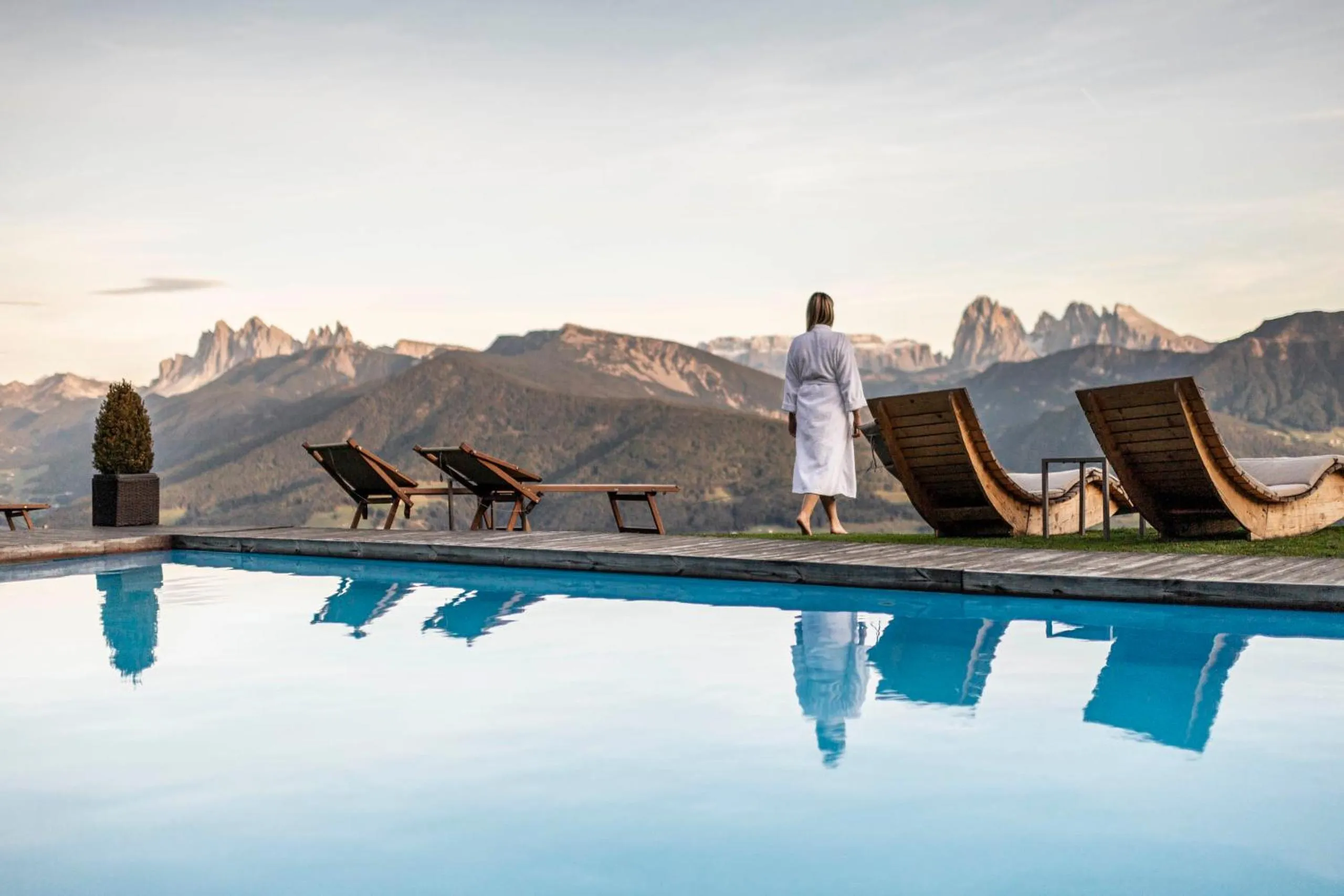 Pool view in Granpanorama Wellnesshotel Sambergerhof Superior