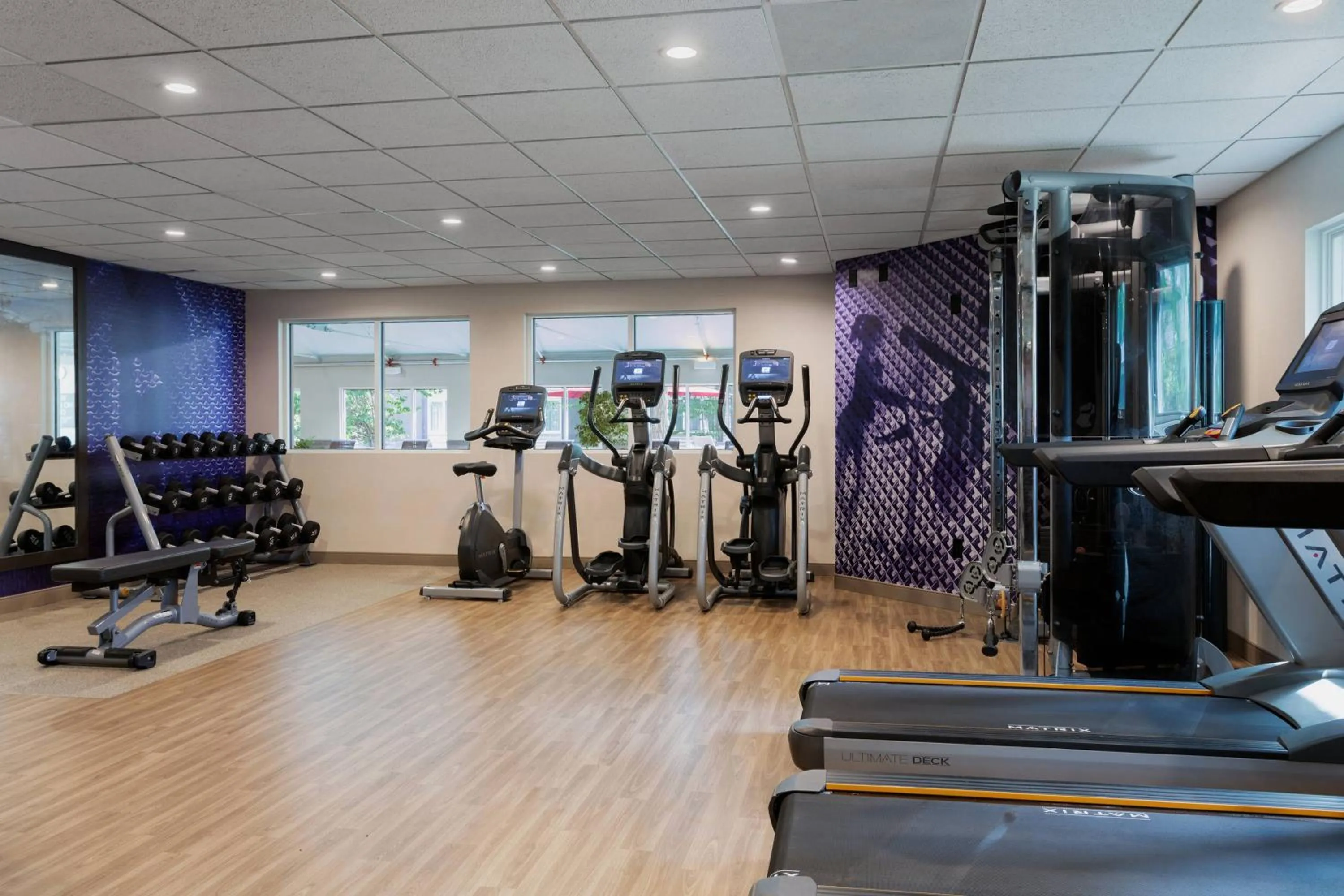 Fitness centre/facilities in Delta Hotels by Marriott Burlington