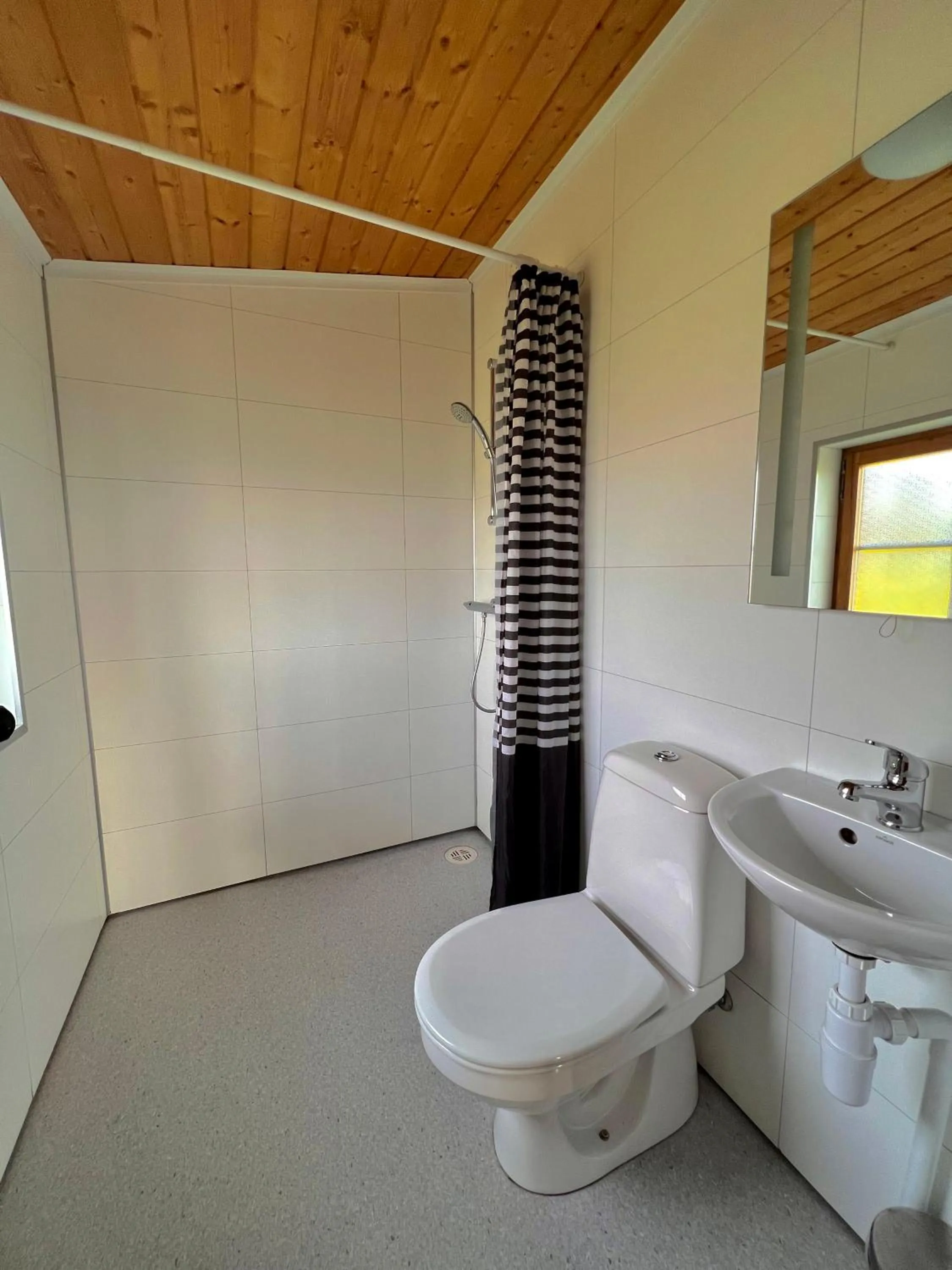 Toilet in Guesthouse Nypugardar