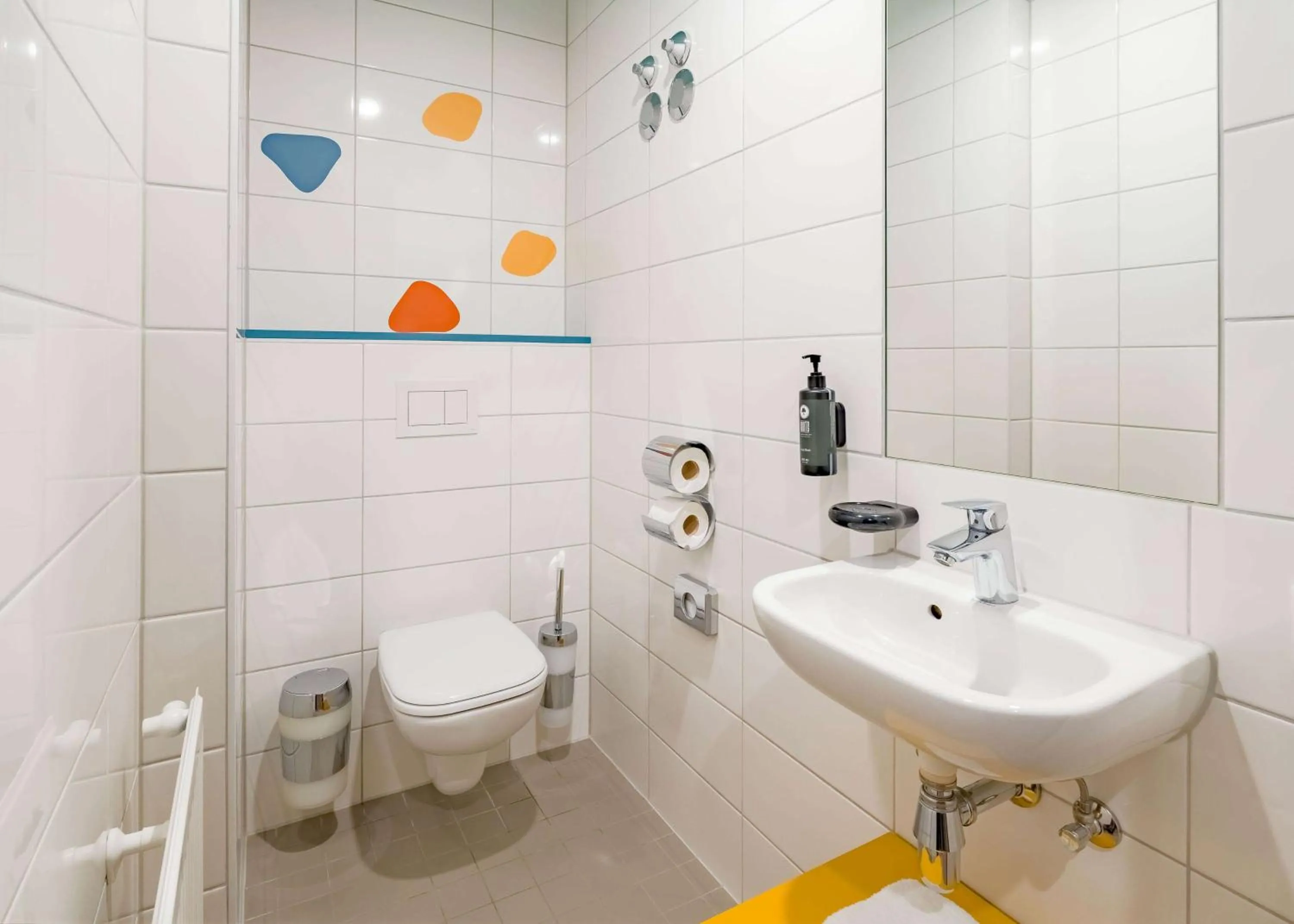 Photo of the whole room in Ramada Encore by Wyndham Munich Messe