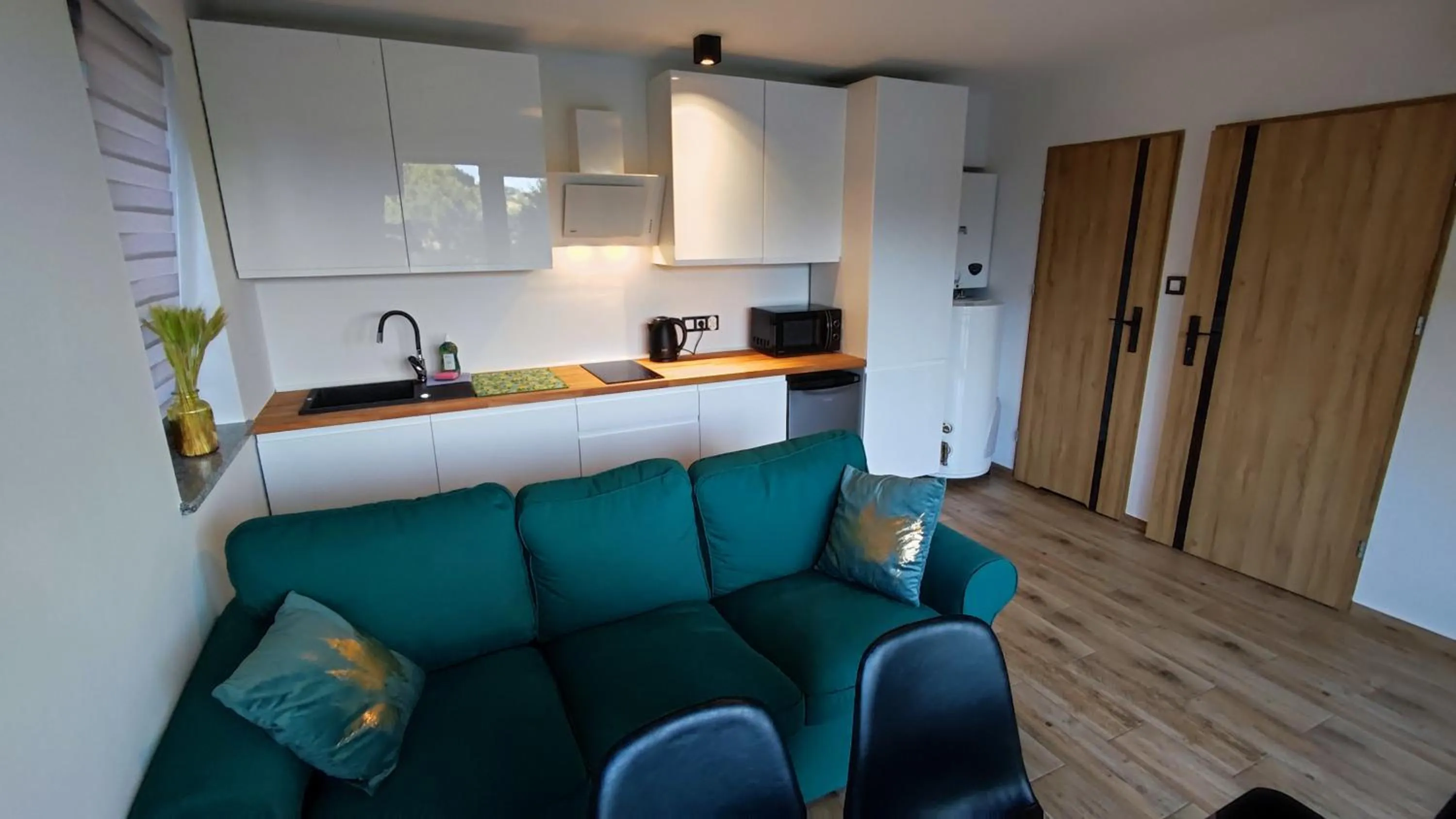 Kitchen or kitchenette in Blu Raj - domy w Sudetach