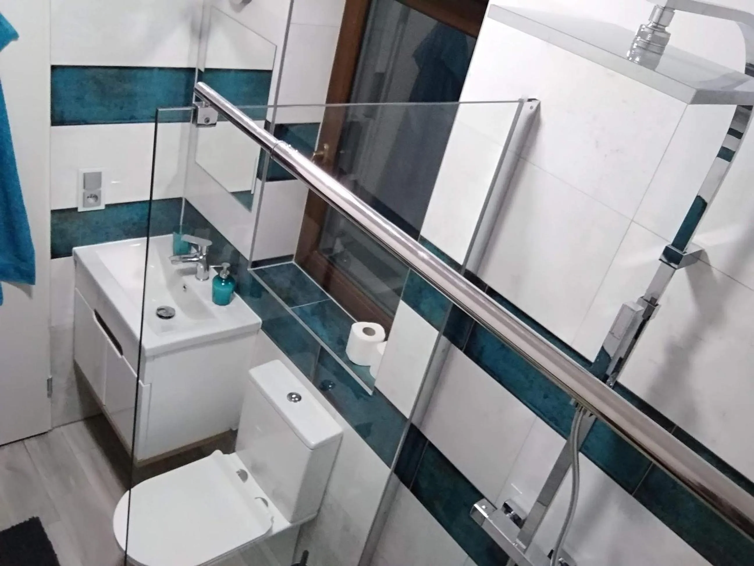 Shower in Blu Raj - domy w Sudetach