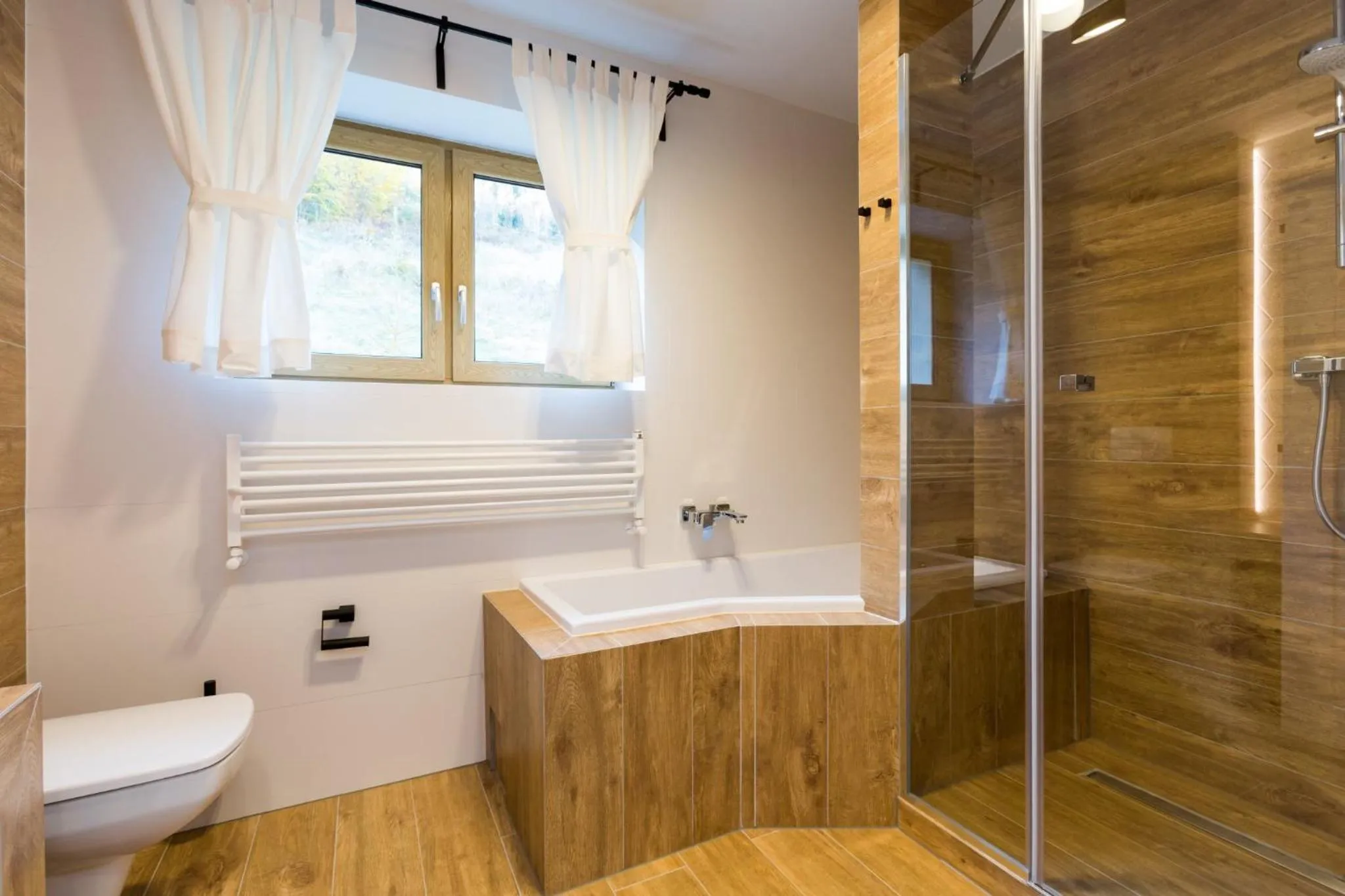 Shower in Apartamenty Willa Marko z sauną, grillowiskiem i rowerownią - Dream Apart