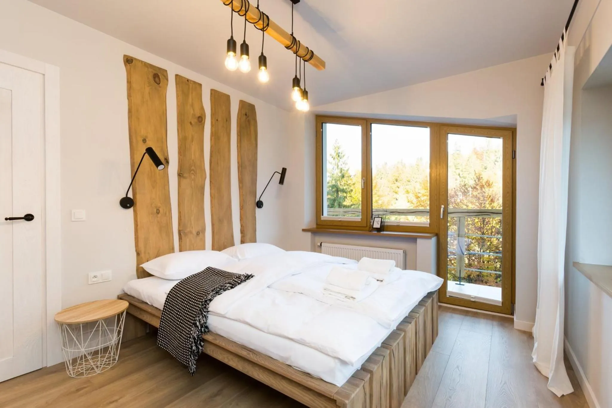 Balcony/Terrace, Bed in Apartamenty Willa Marko z sauną, grillowiskiem i rowerownią - Dream Apart