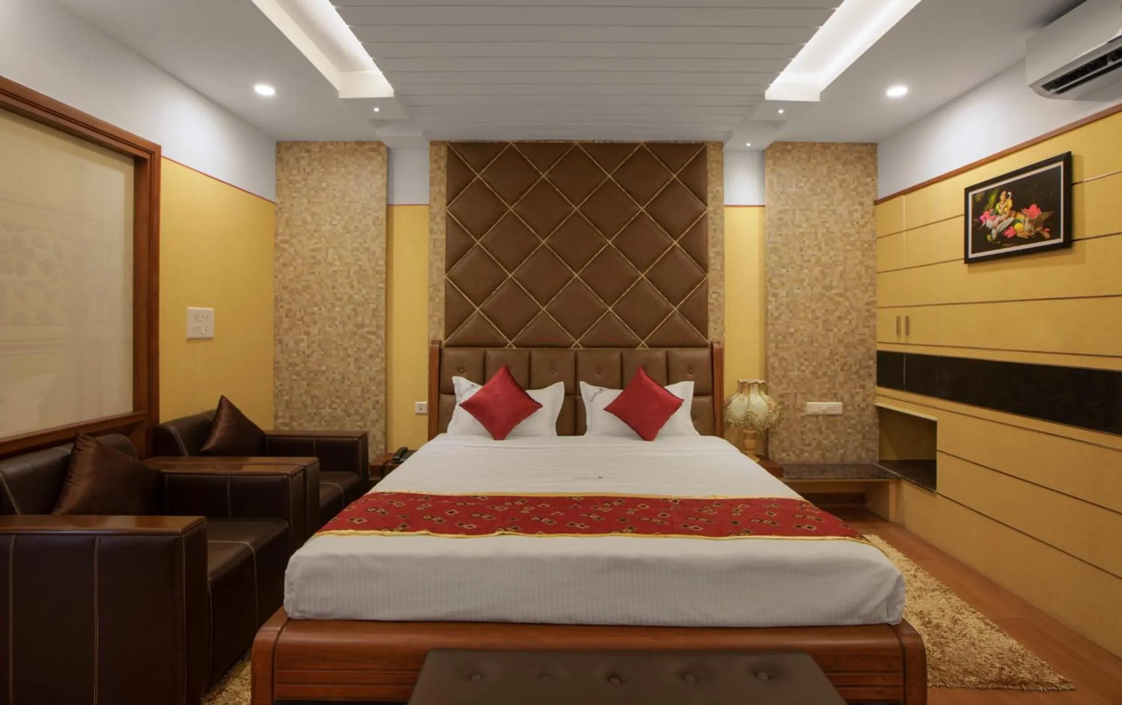 Property building, Bed in Hotel Vashanth Krishna