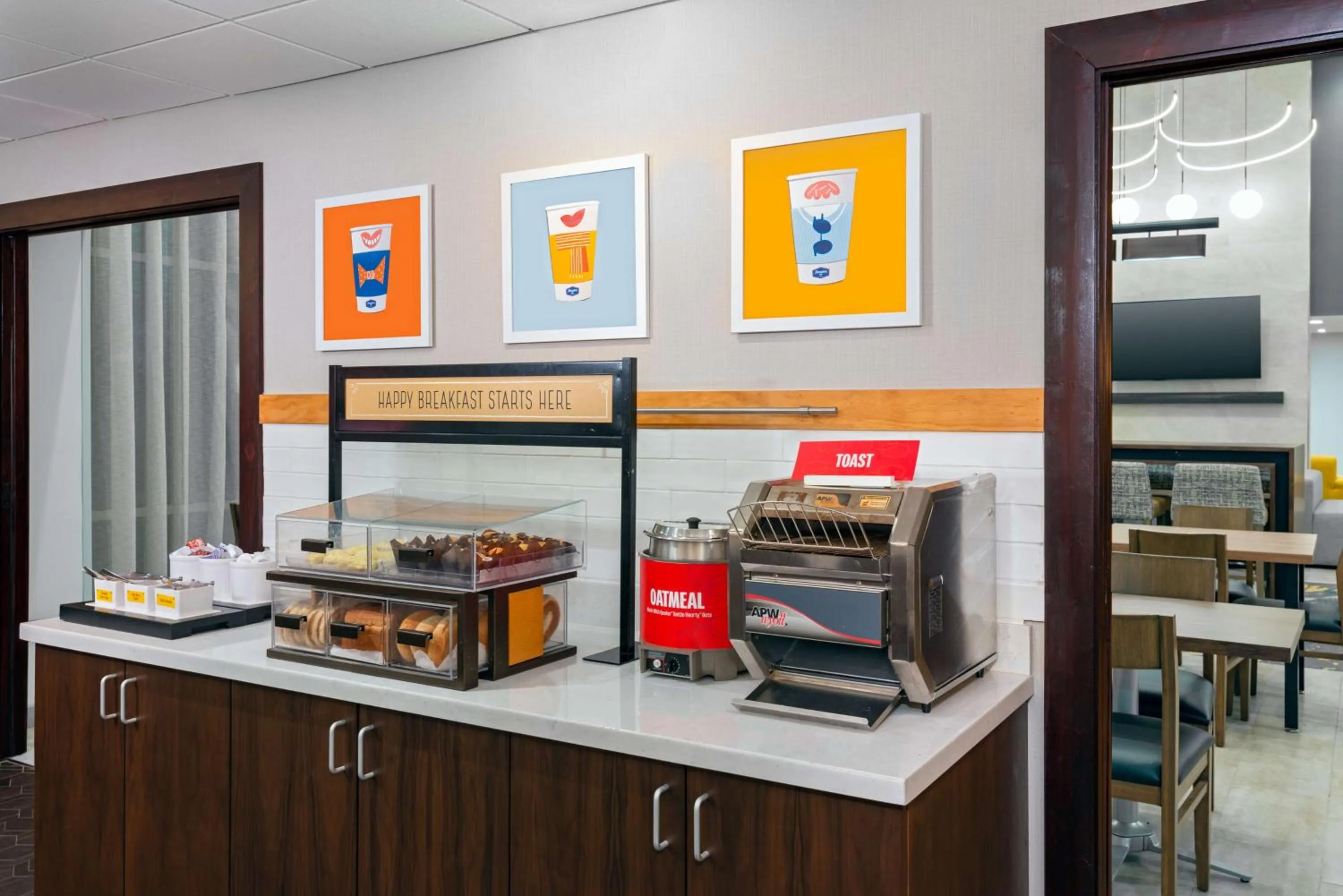 Breakfast in Hampton Inn & Suites Cleveland-Beachwood