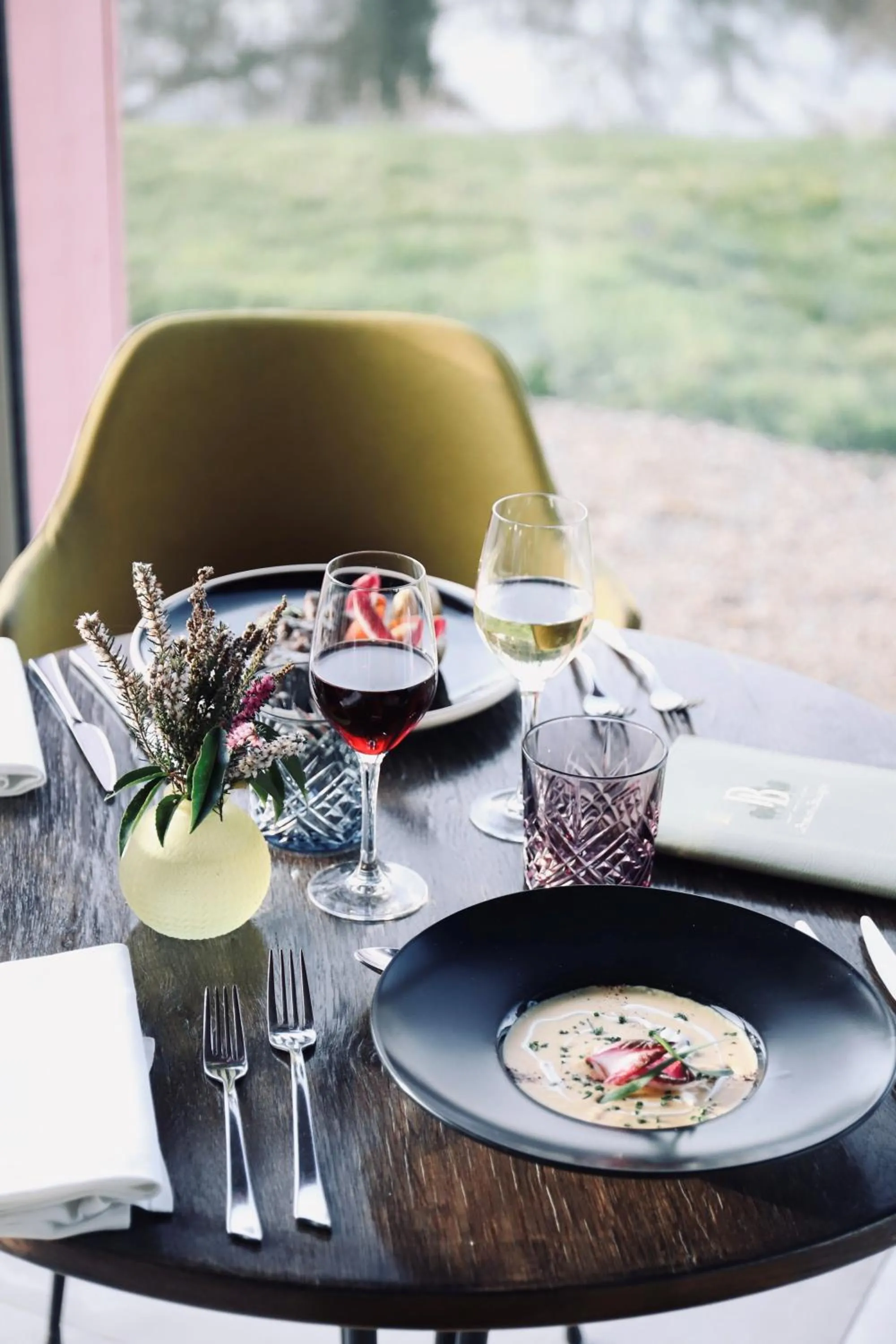 Restaurant/places to eat in Le Prieuré de Boulogne