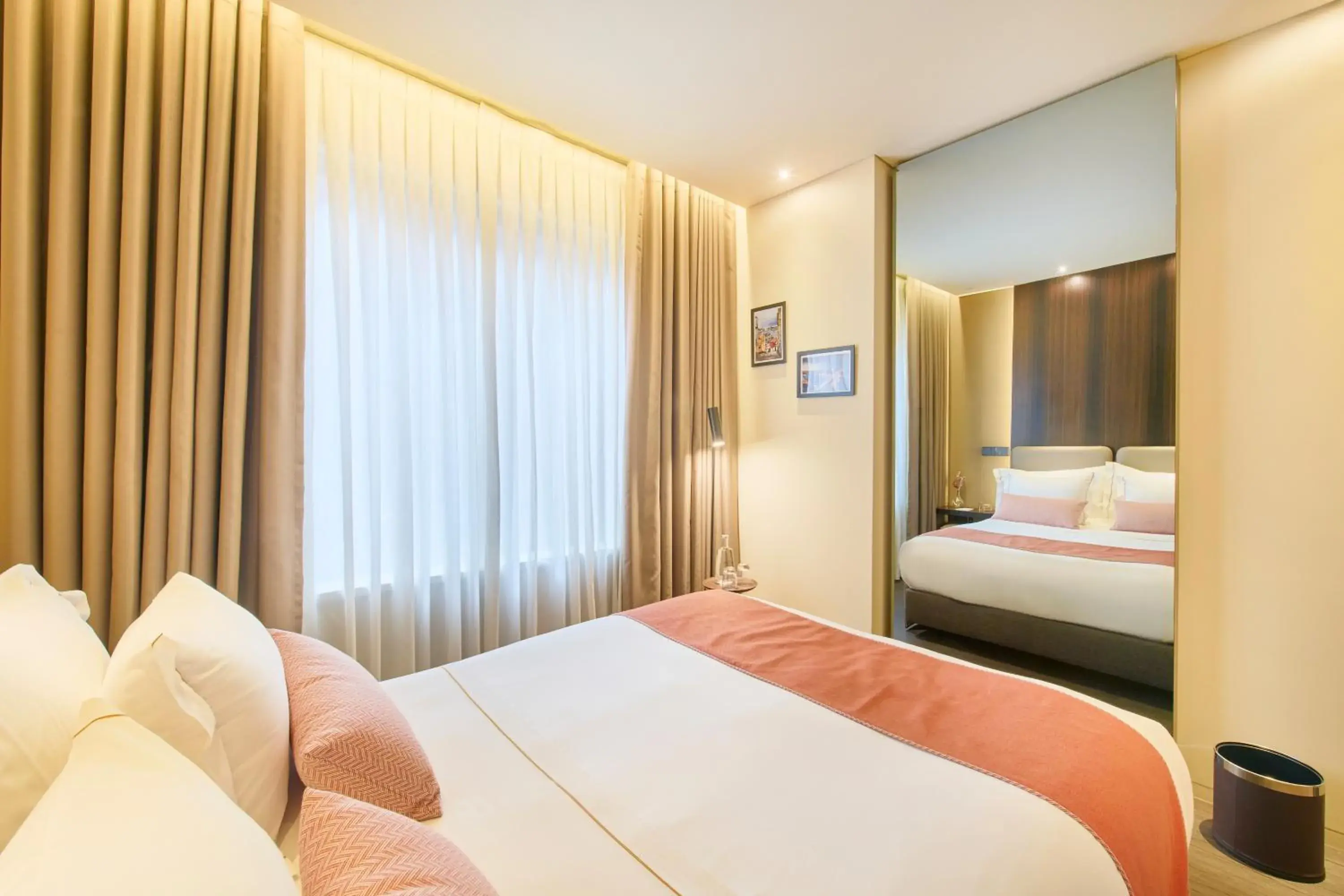 Single Room in Hotel Moon & Sun Porto Single Room in Hotel Moon & Sun Porto