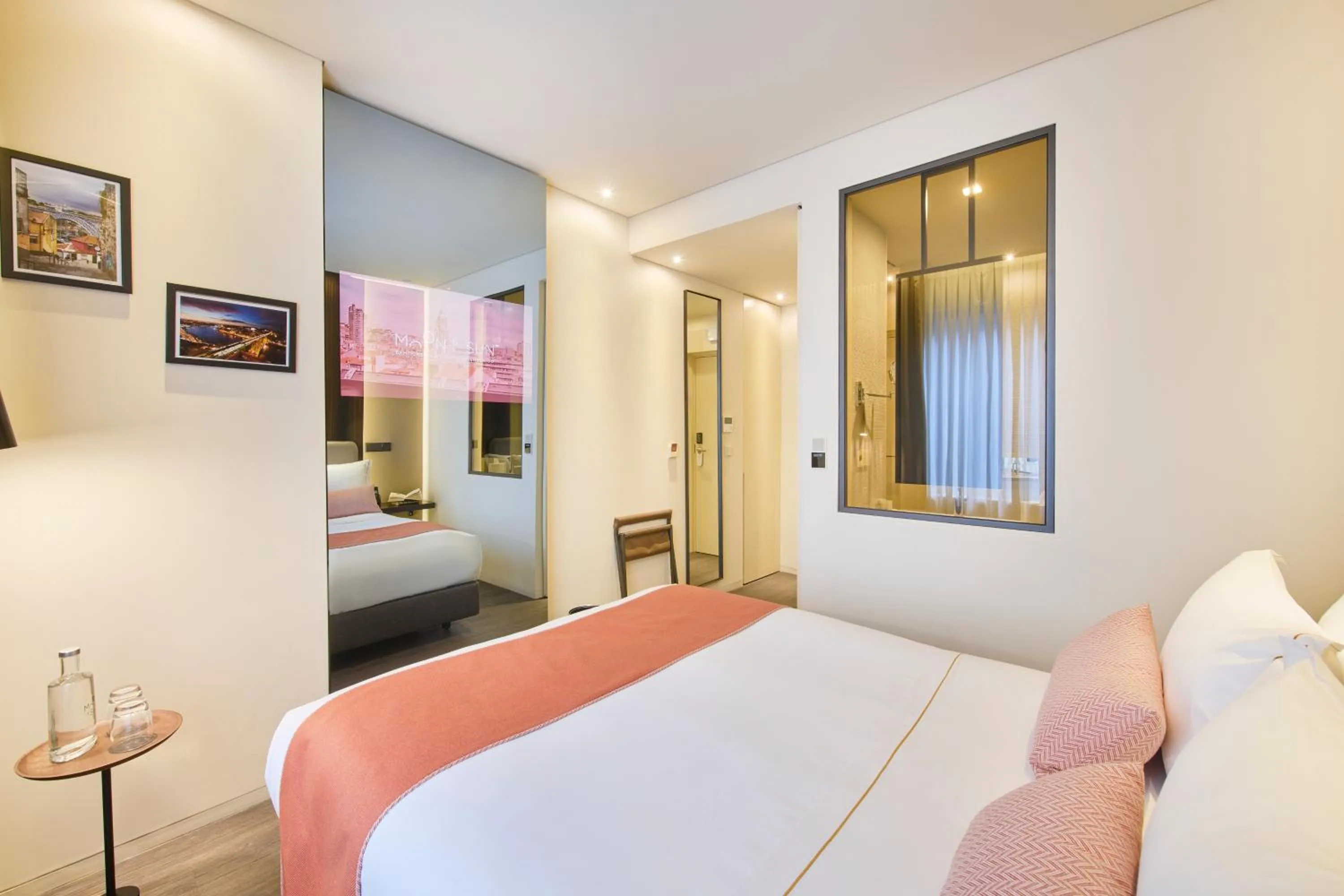 Bed in Hotel Moon & Sun Porto