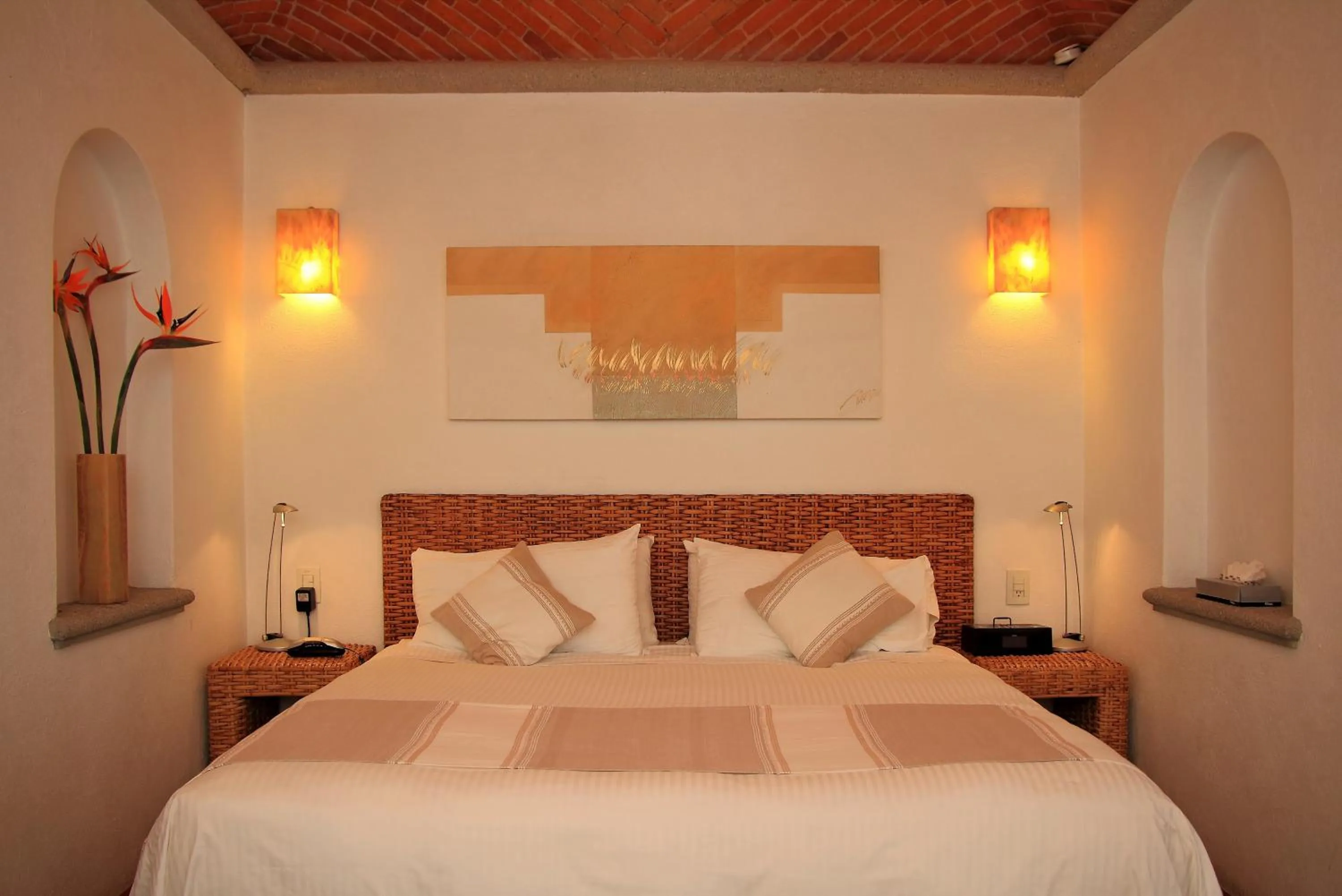 Bed in Posada del Tepozteco - Hotel & Gallery