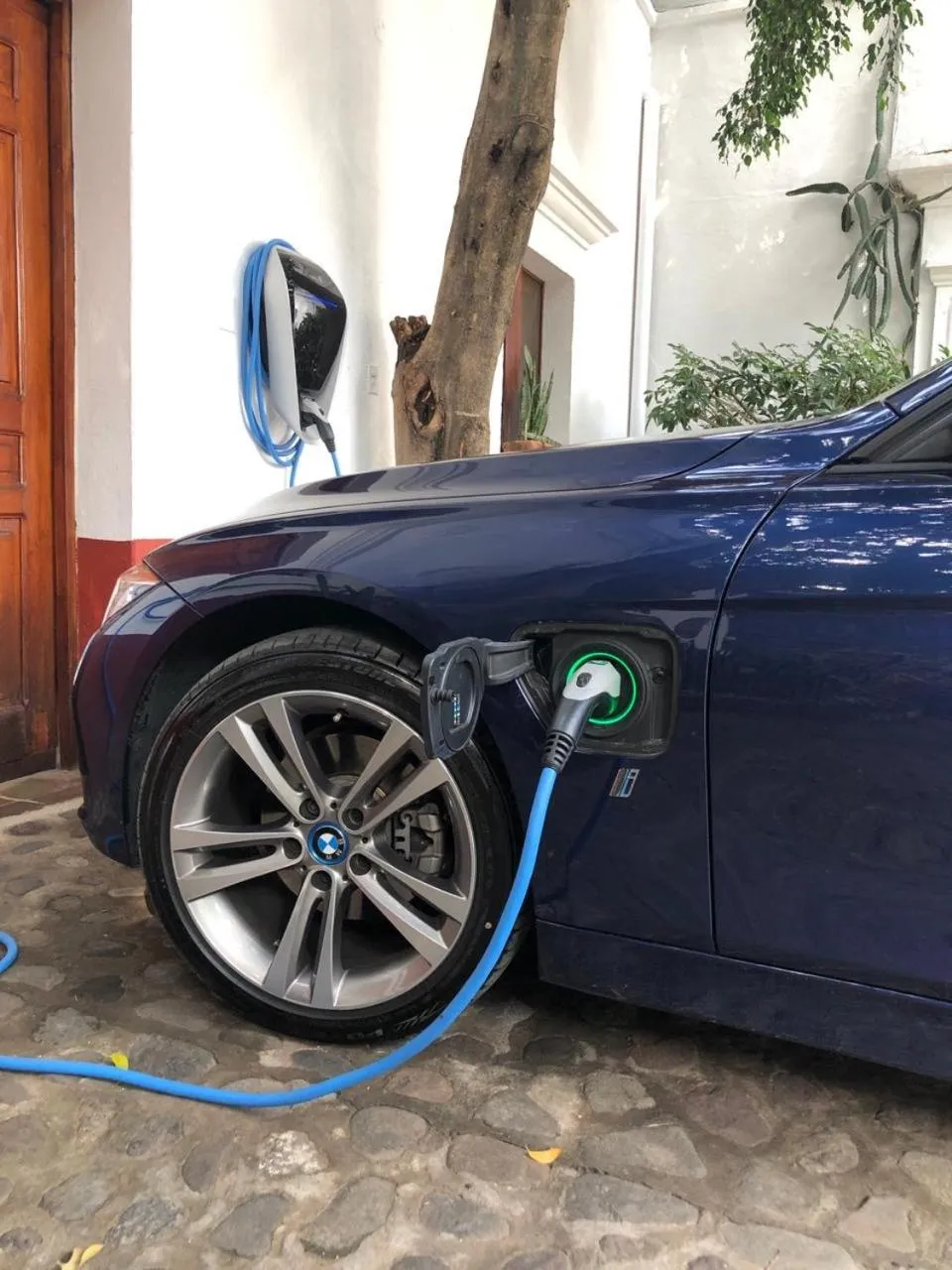 Parking in Posada del Tepozteco - Hotel & Gallery