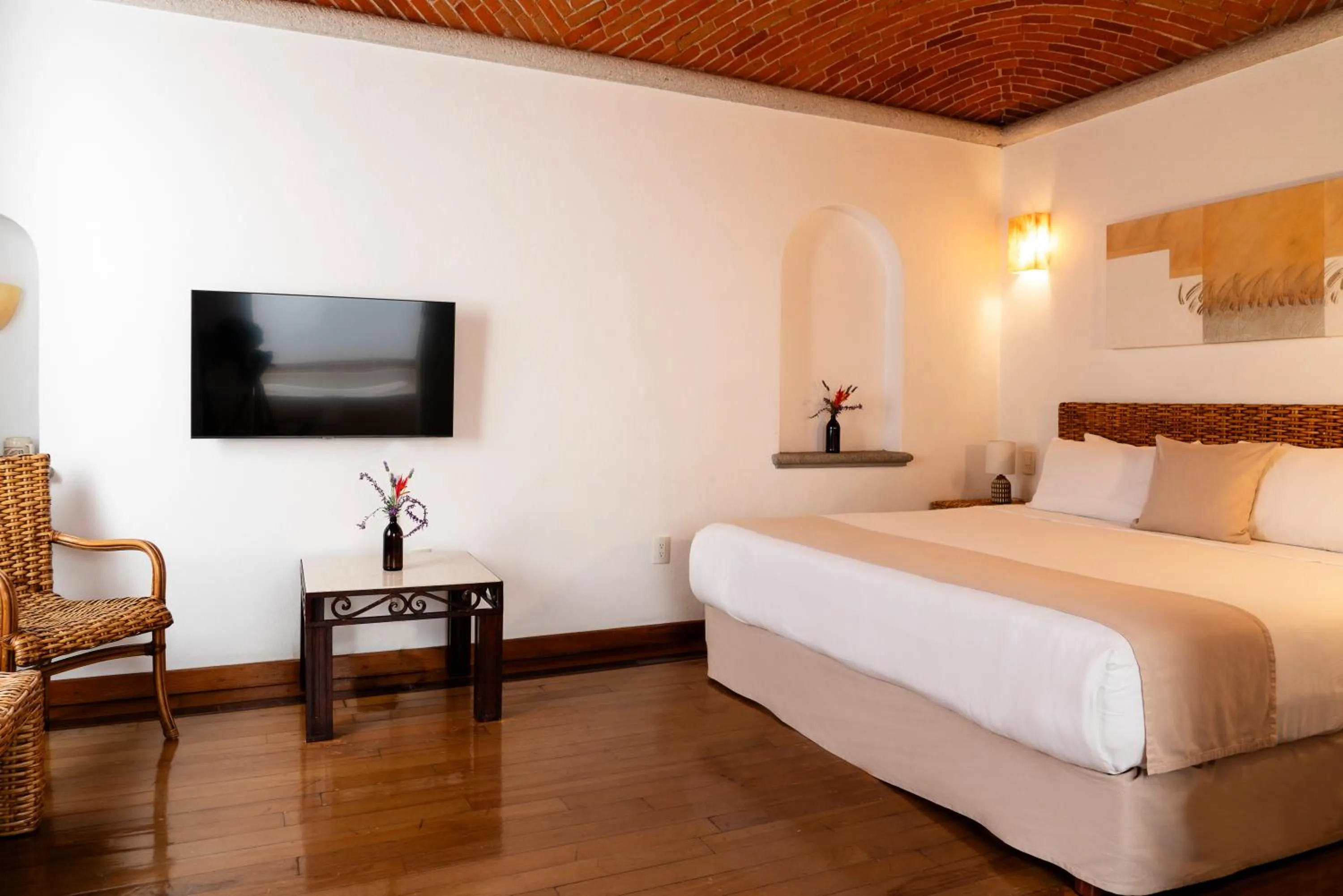 Photo of the whole room, Bed in Posada del Tepozteco - Hotel & Gallery