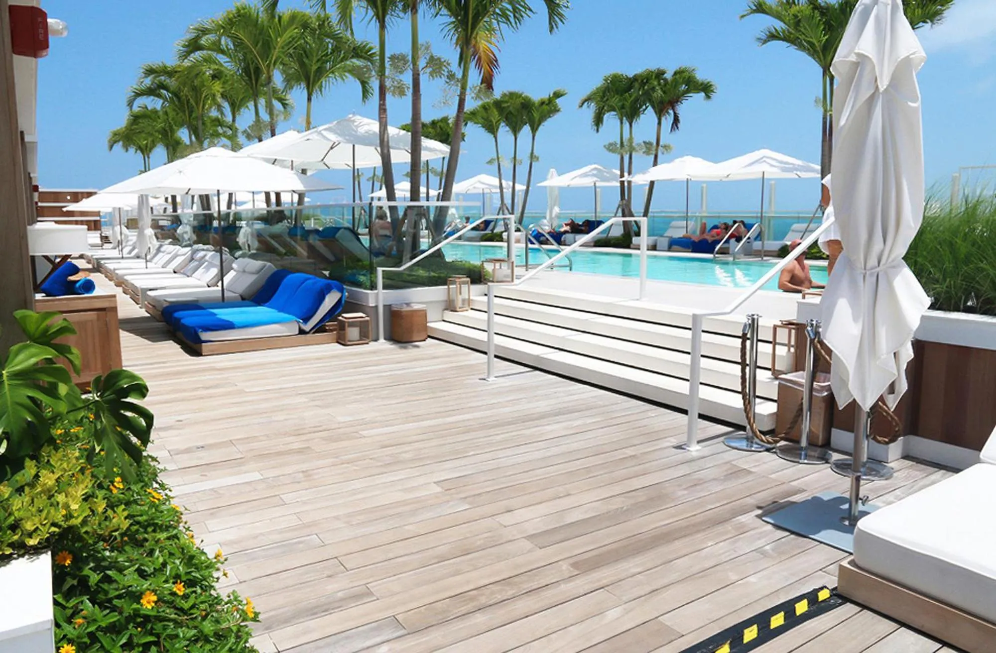 Balcony/Terrace in 1 Hotel & Homes Miami Beach Oceanfront Residence Suites By Joe Semary